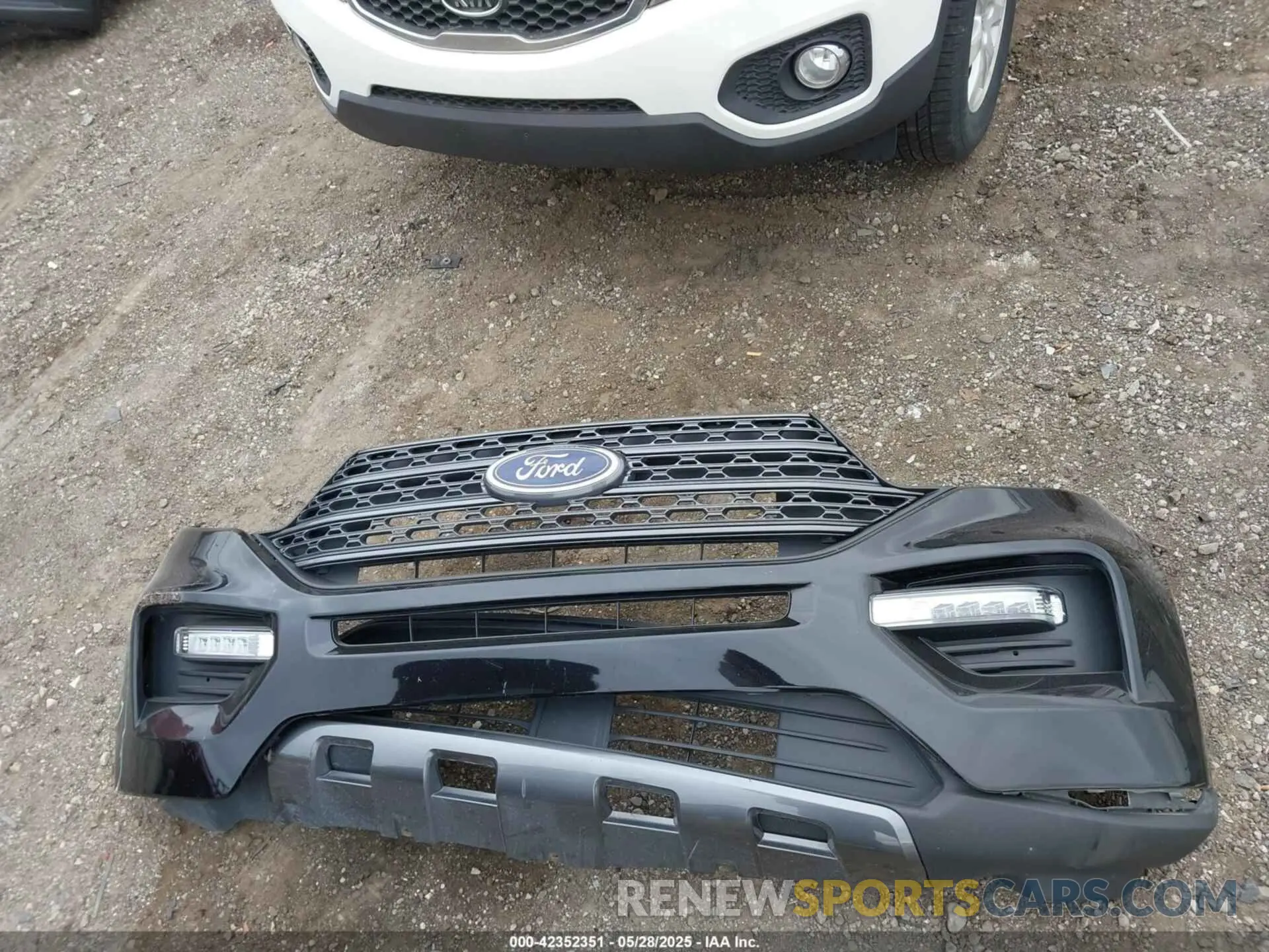 12 Photograph of a damaged car 1FMSK8DH5NGB07914 FORD EXPLORER 2022