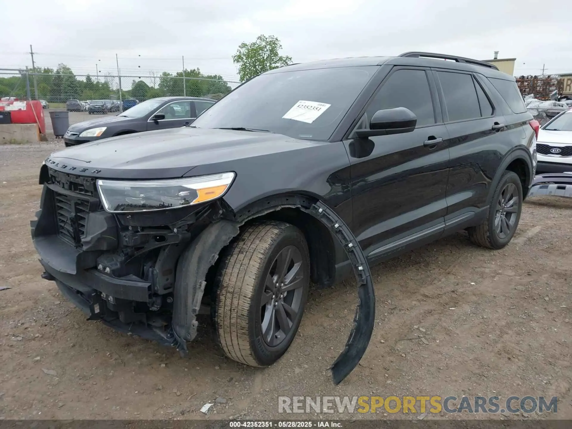 2 Photograph of a damaged car 1FMSK8DH5NGB07914 FORD EXPLORER 2022