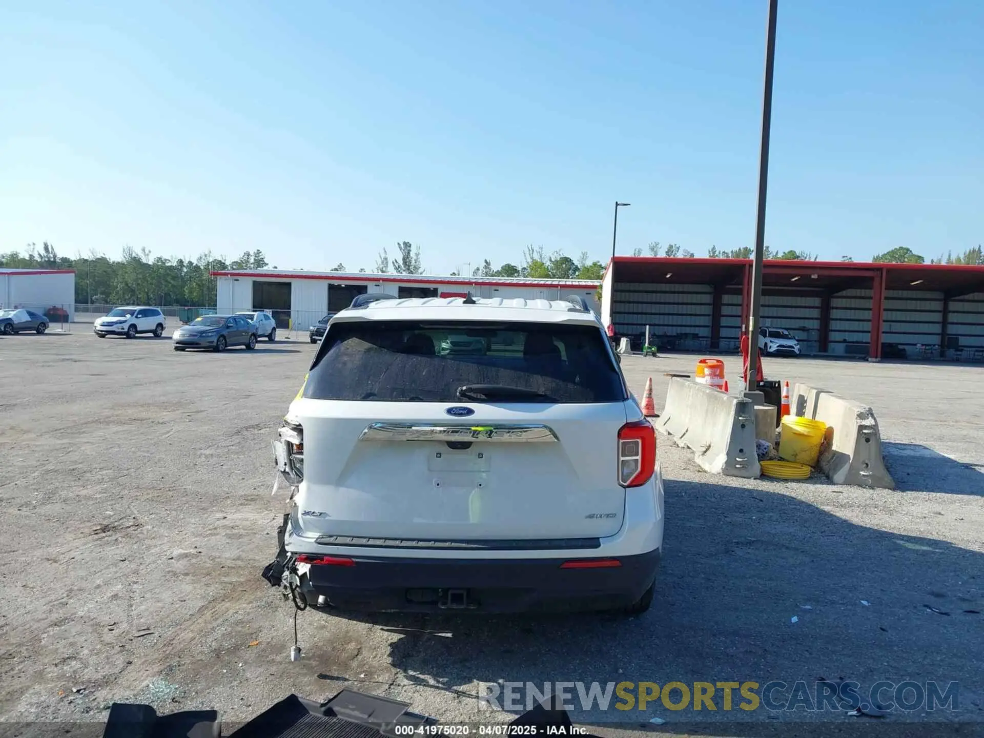 16 Photograph of a damaged car 1FMSK8DH6NGA49828 FORD EXPLORER 2022