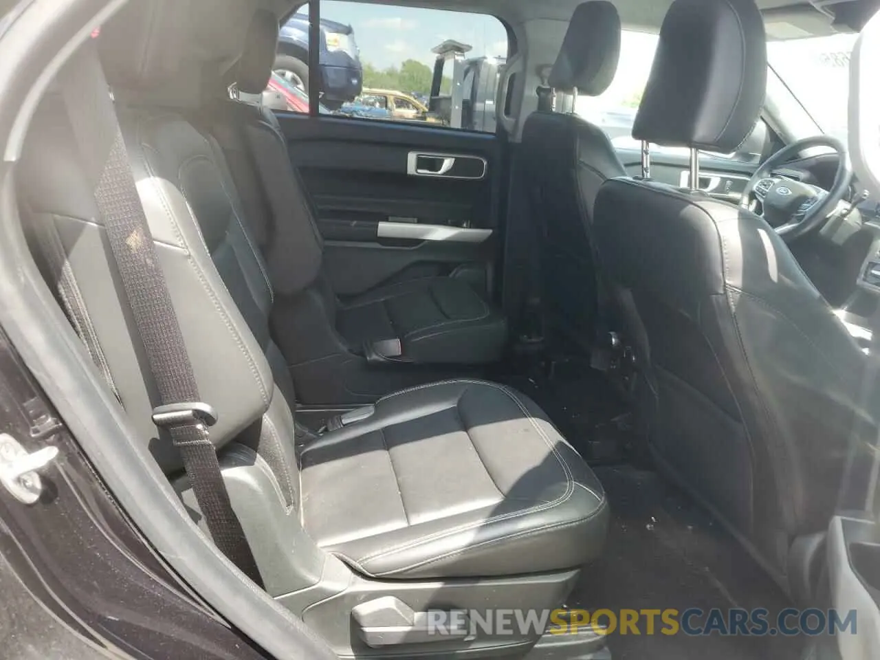 11 Photograph of a damaged car 1FMSK8DH6NGA80965 FORD EXPLORER 2022