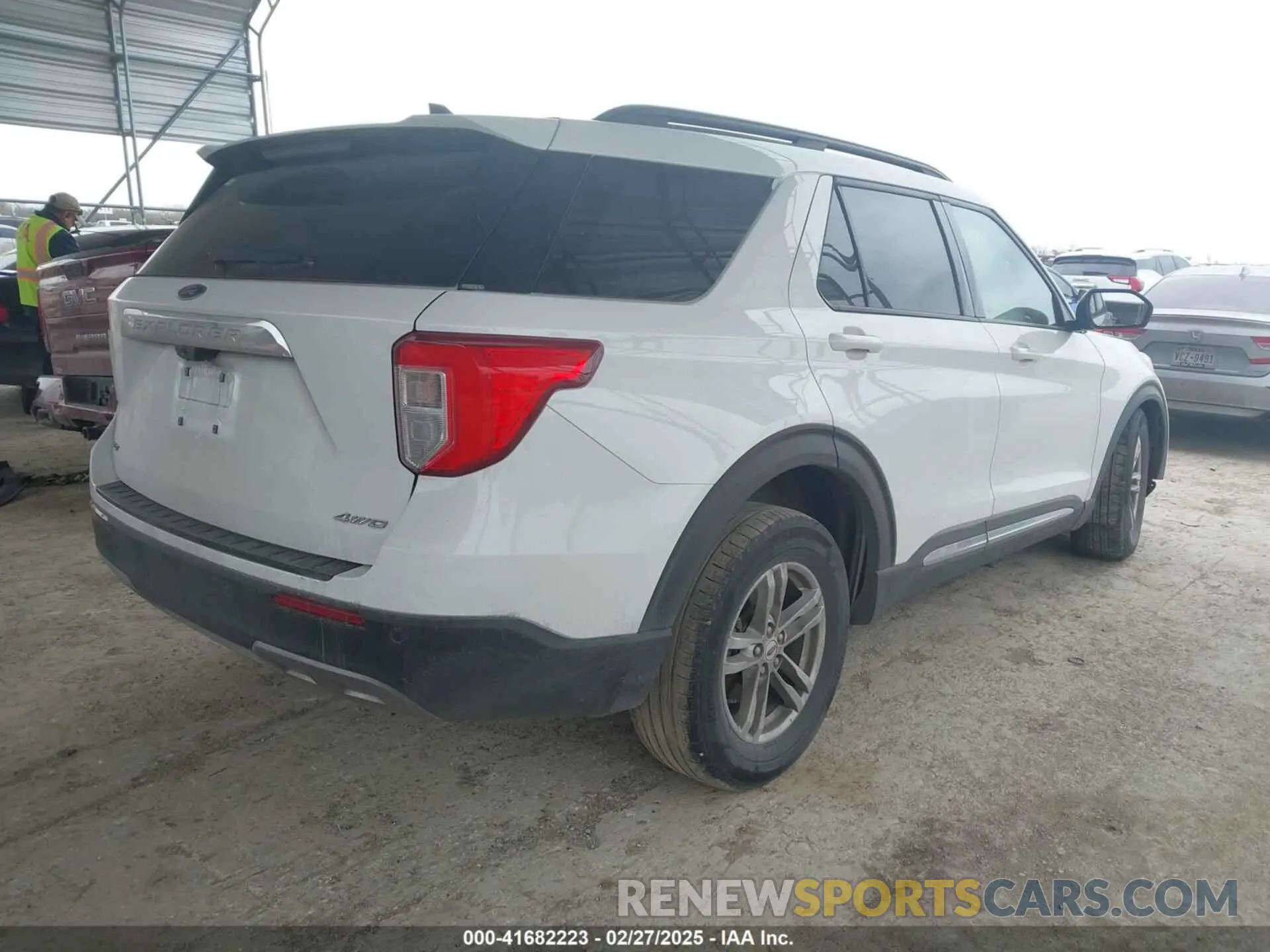 4 Photograph of a damaged car 1FMSK8DH6NGB05251 FORD EXPLORER 2022
