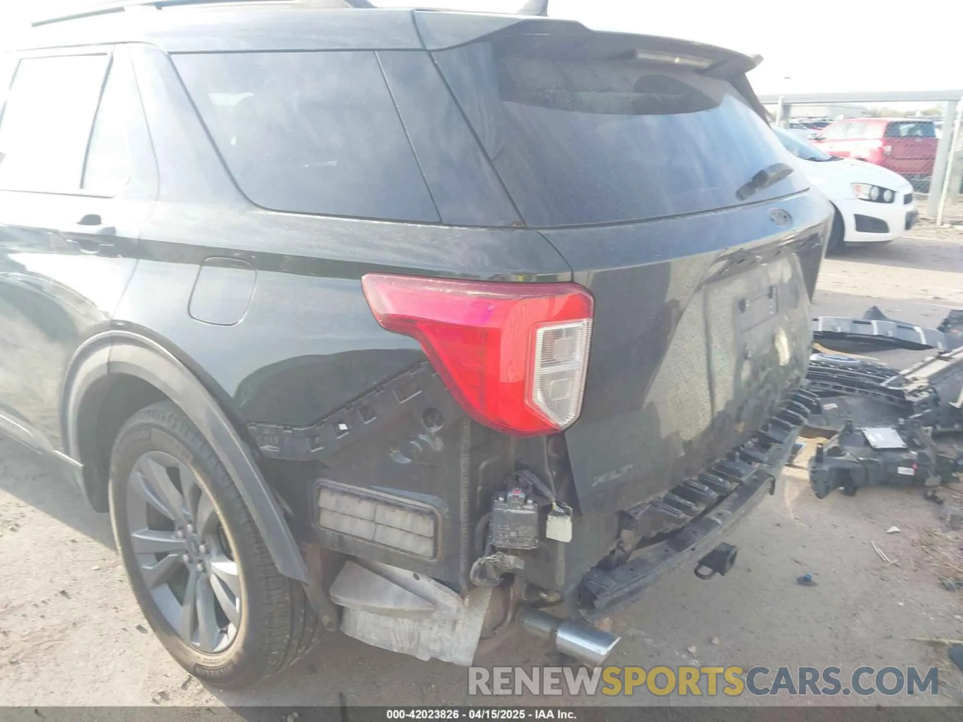 18 Photograph of a damaged car 1FMSK8DH6NGB54613 FORD EXPLORER 2022