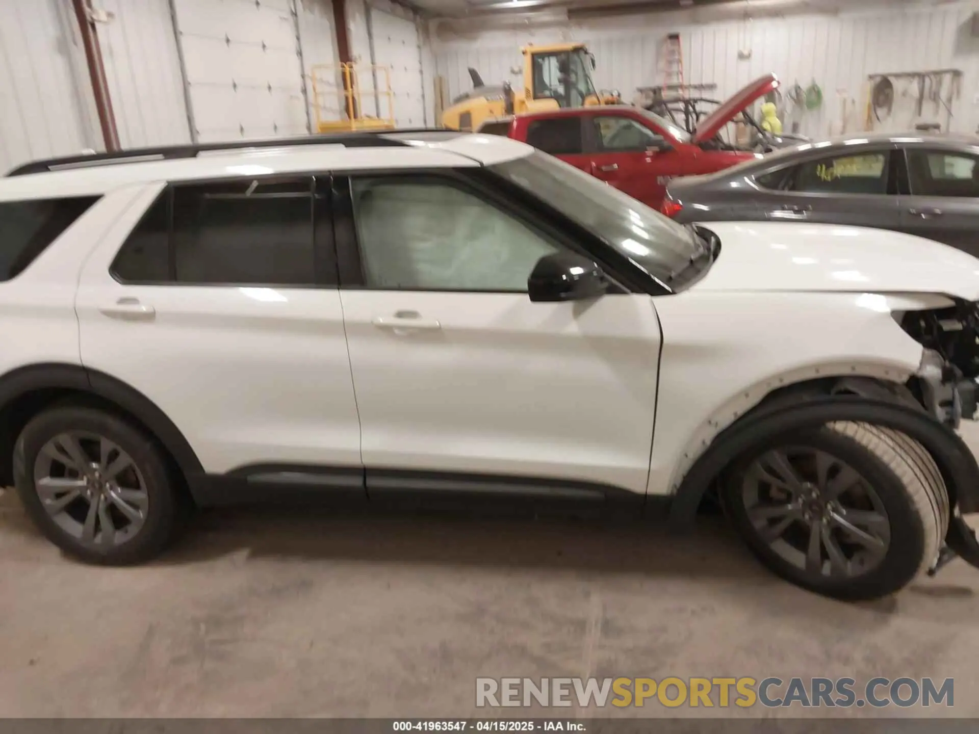 13 Photograph of a damaged car 1FMSK8DH6NGB96375 FORD EXPLORER 2022