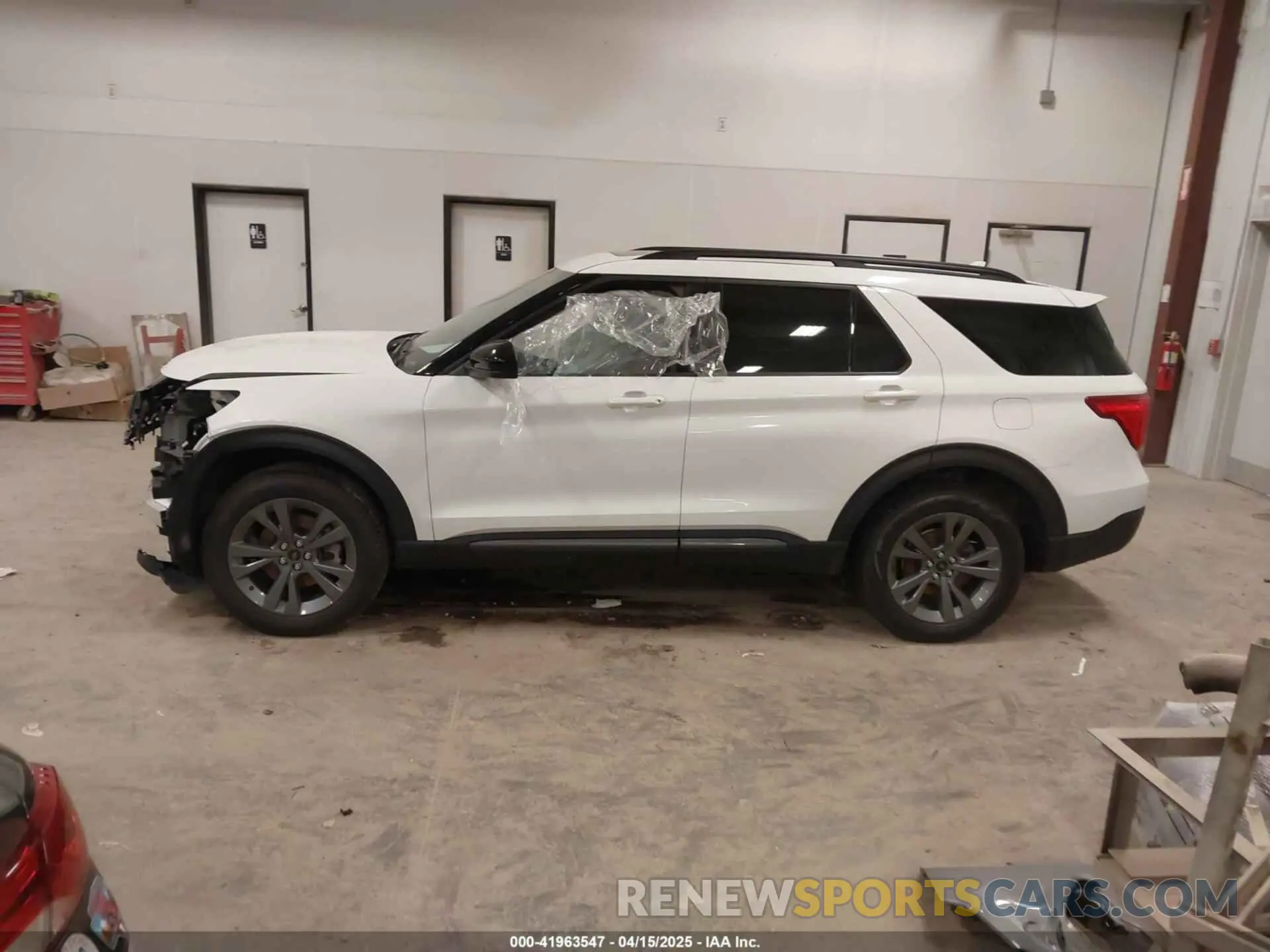 14 Photograph of a damaged car 1FMSK8DH6NGB96375 FORD EXPLORER 2022
