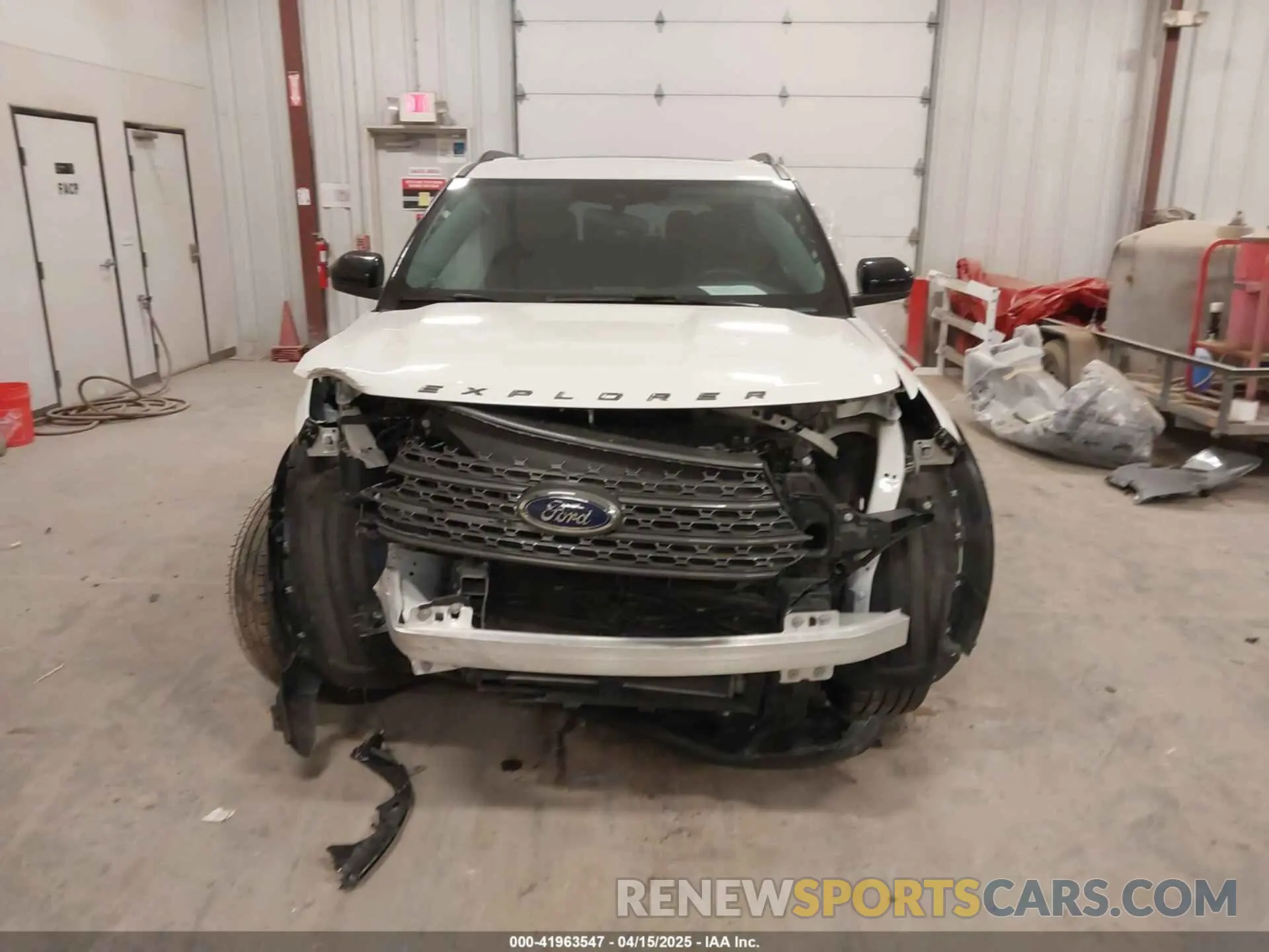 6 Photograph of a damaged car 1FMSK8DH6NGB96375 FORD EXPLORER 2022