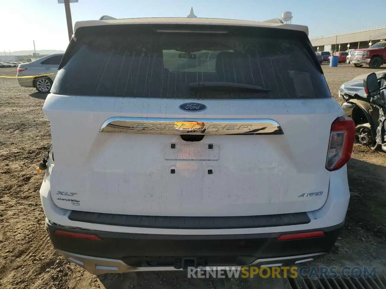 6 Photograph of a damaged car 1FMSK8DH6NGC19265 FORD EXPLORER 2022