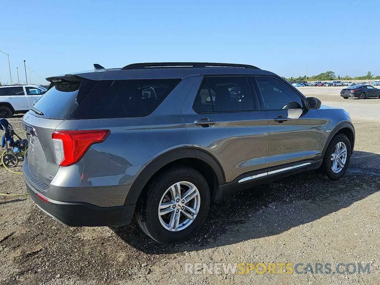 3 Photograph of a damaged car 1FMSK8DH7NGA82496 FORD EXPLORER 2022
