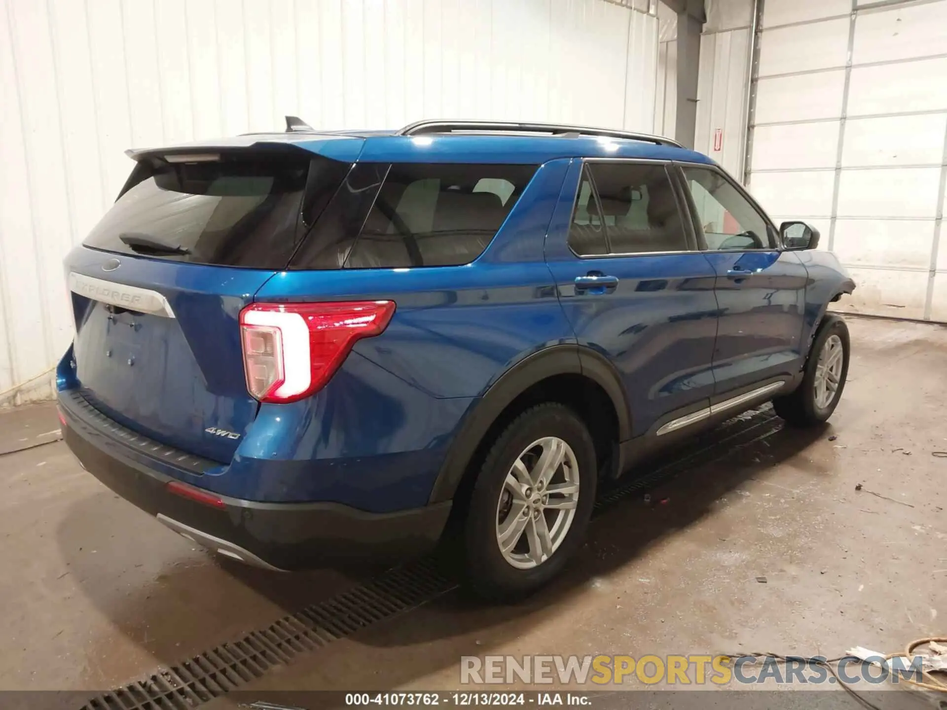 4 Photograph of a damaged car 1FMSK8DH7NGB25895 FORD EXPLORER 2022