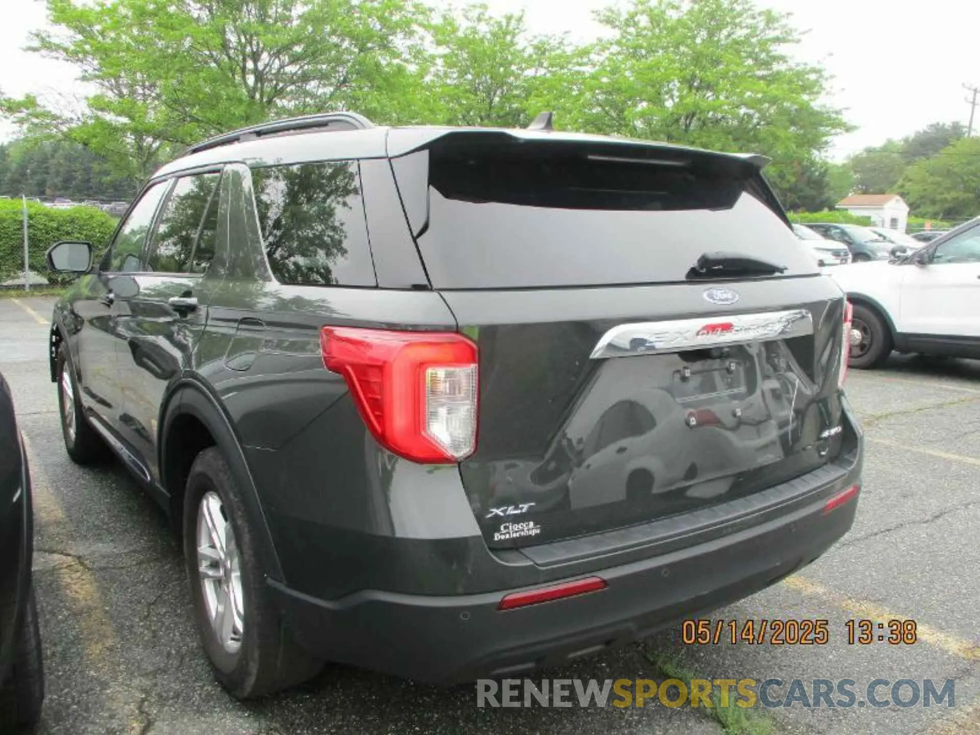28 Photograph of a damaged car 1FMSK8DH8NGA60622 FORD EXPLORER 2022