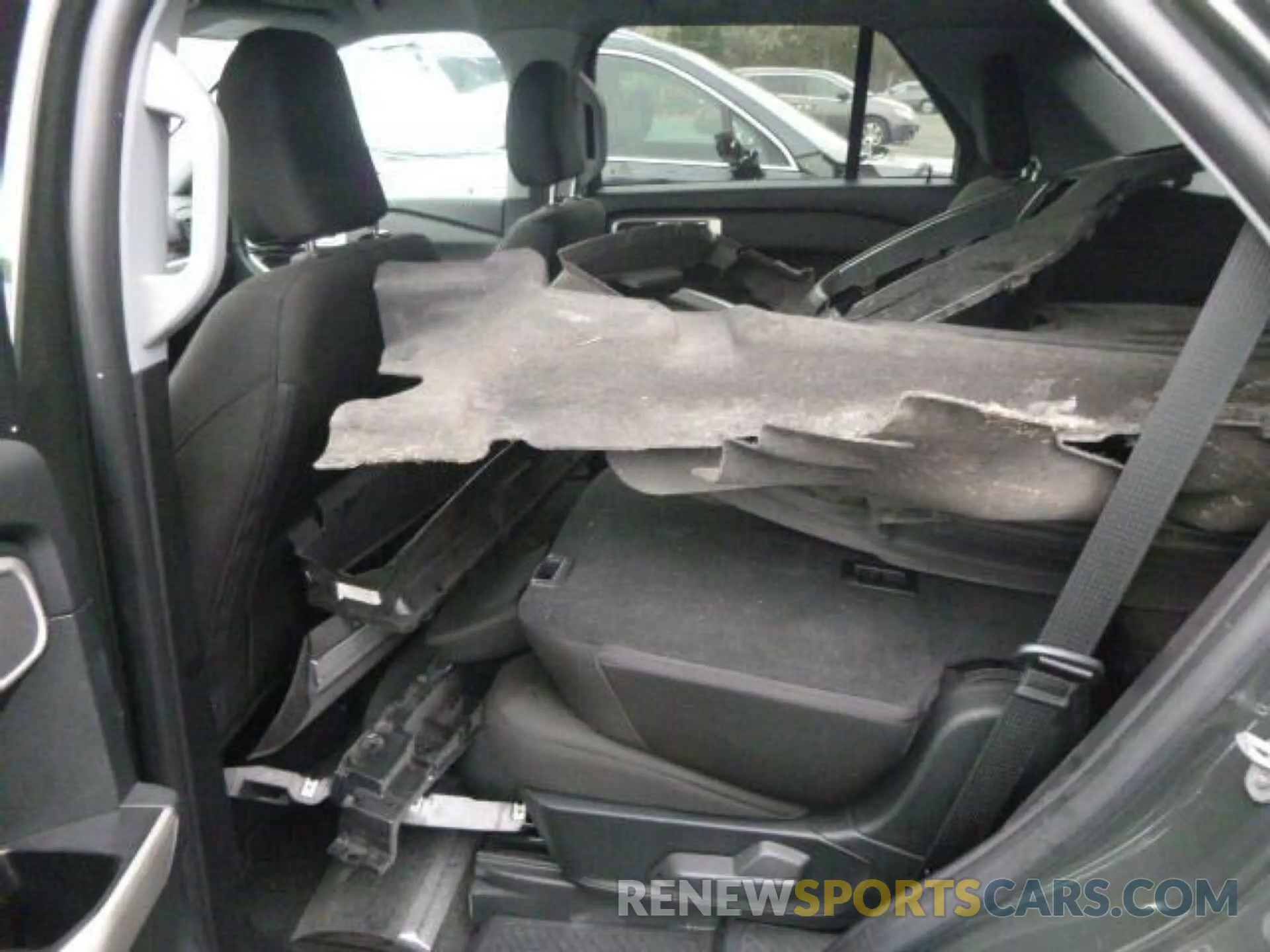 5 Photograph of a damaged car 1FMSK8DH8NGA60622 FORD EXPLORER 2022