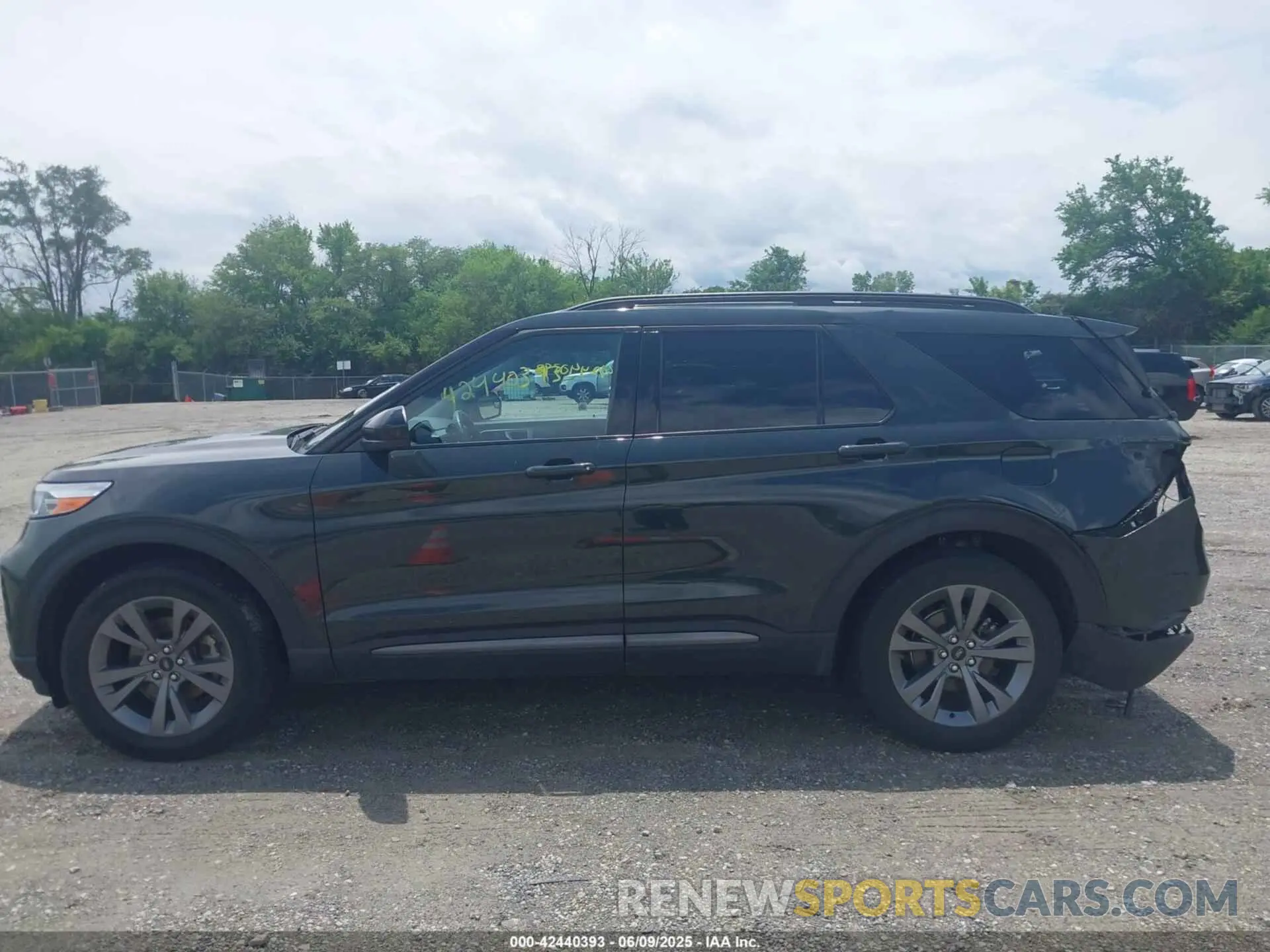 15 Photograph of a damaged car 1FMSK8DH9NGA27998 FORD EXPLORER 2022