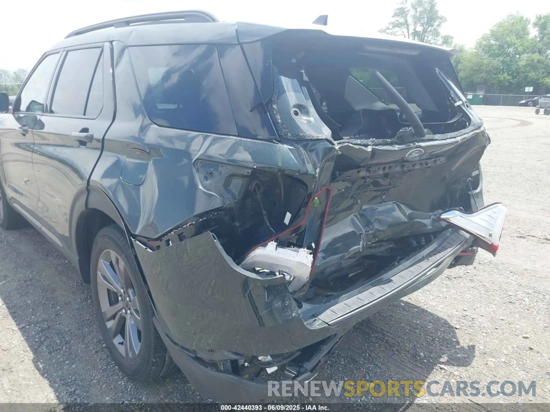 18 Photograph of a damaged car 1FMSK8DH9NGA27998 FORD EXPLORER 2022