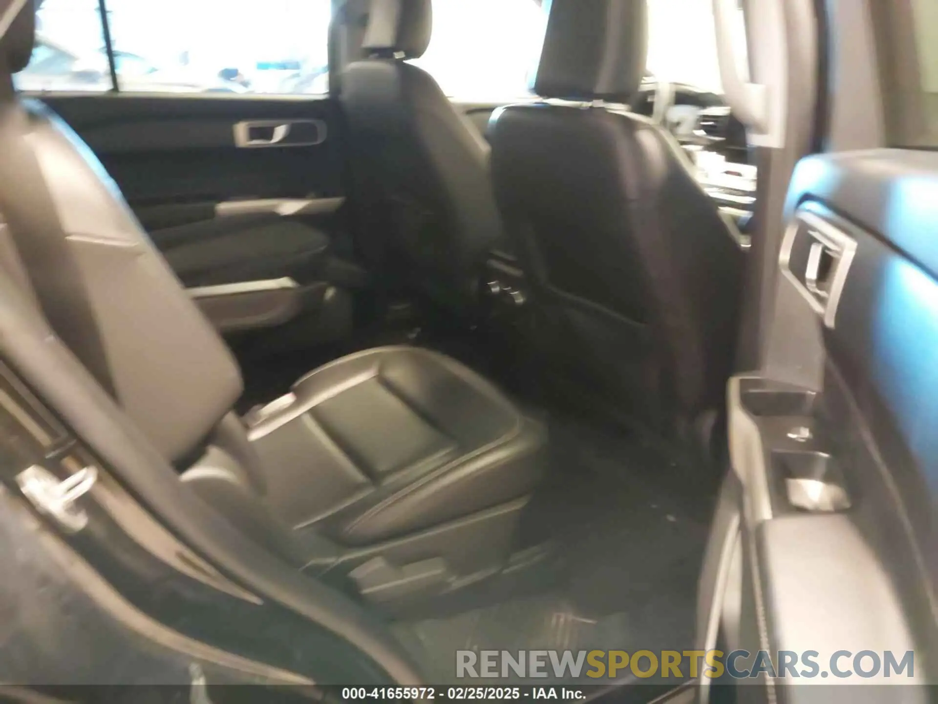 8 Photograph of a damaged car 1FMSK8DH9NGA31582 FORD EXPLORER 2022