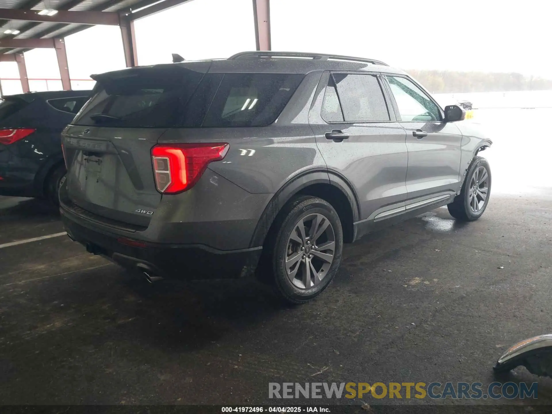 4 Photograph of a damaged car 1FMSK8DH9NGA85366 FORD EXPLORER 2022
