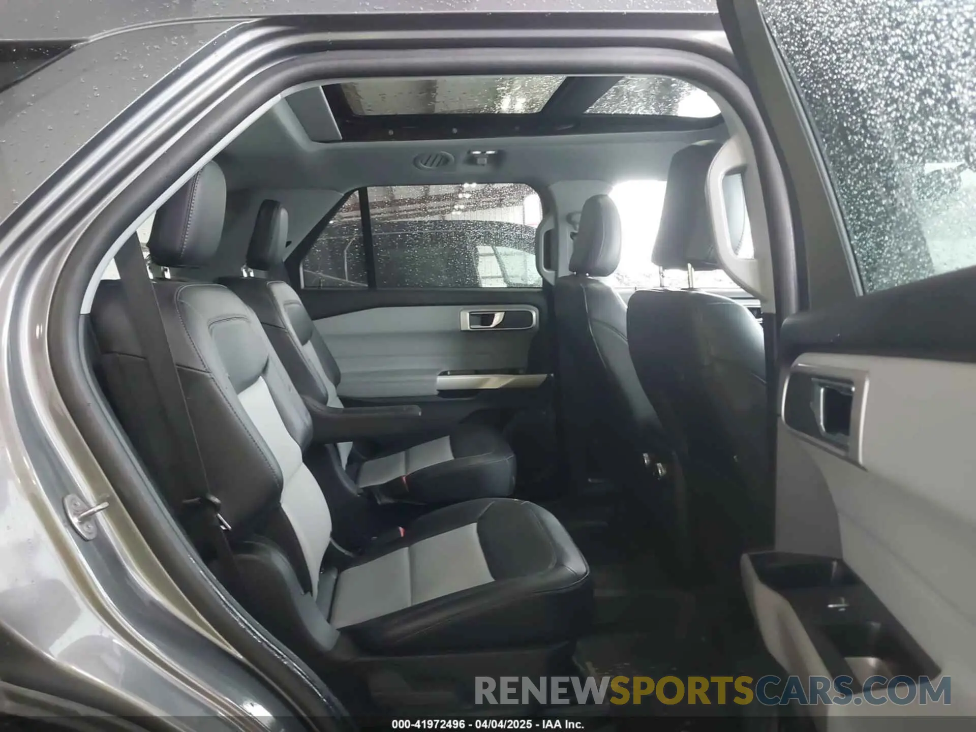 8 Photograph of a damaged car 1FMSK8DH9NGA85366 FORD EXPLORER 2022