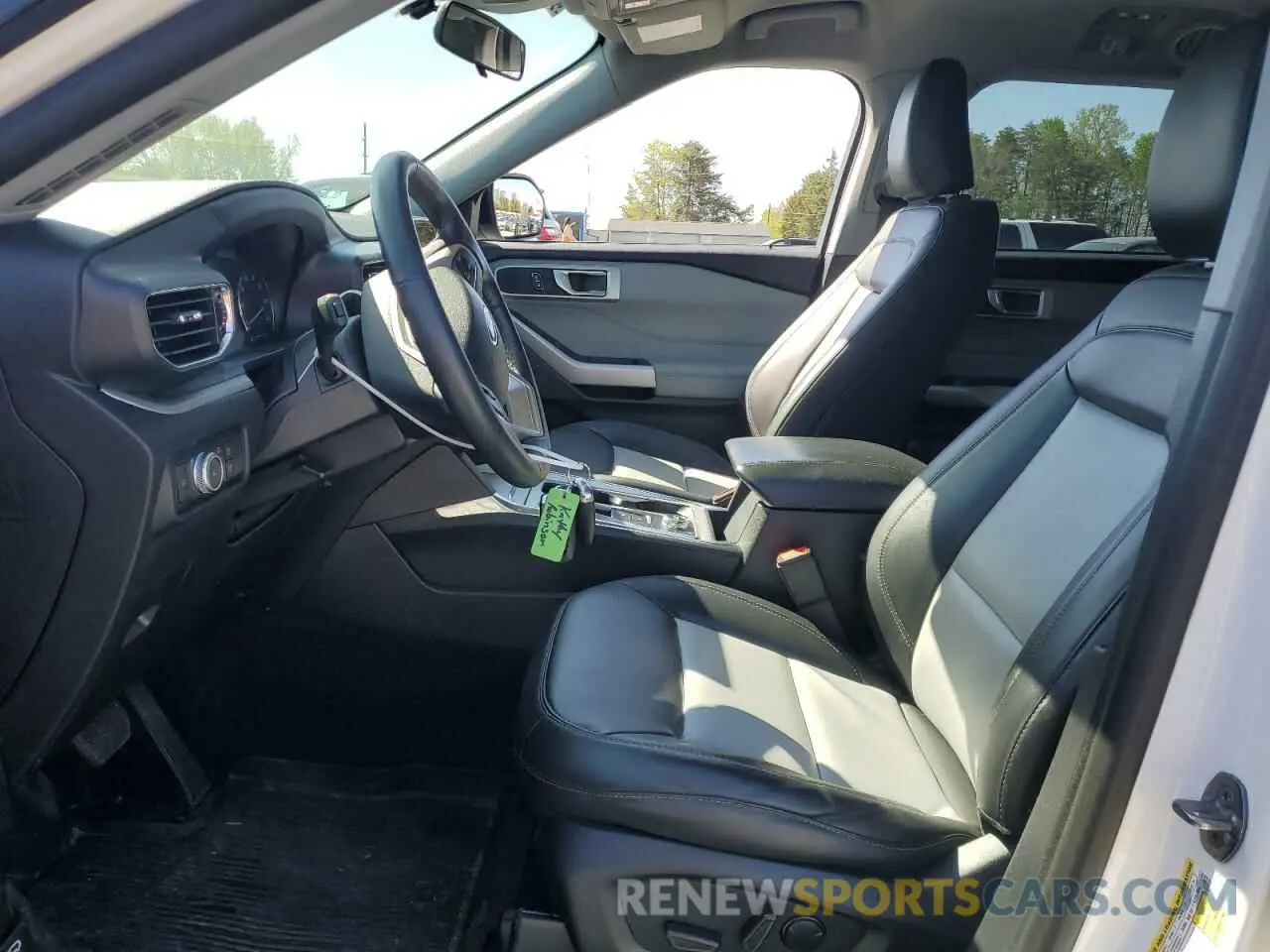 7 Photograph of a damaged car 1FMSK8DH9NGB82194 FORD EXPLORER 2022