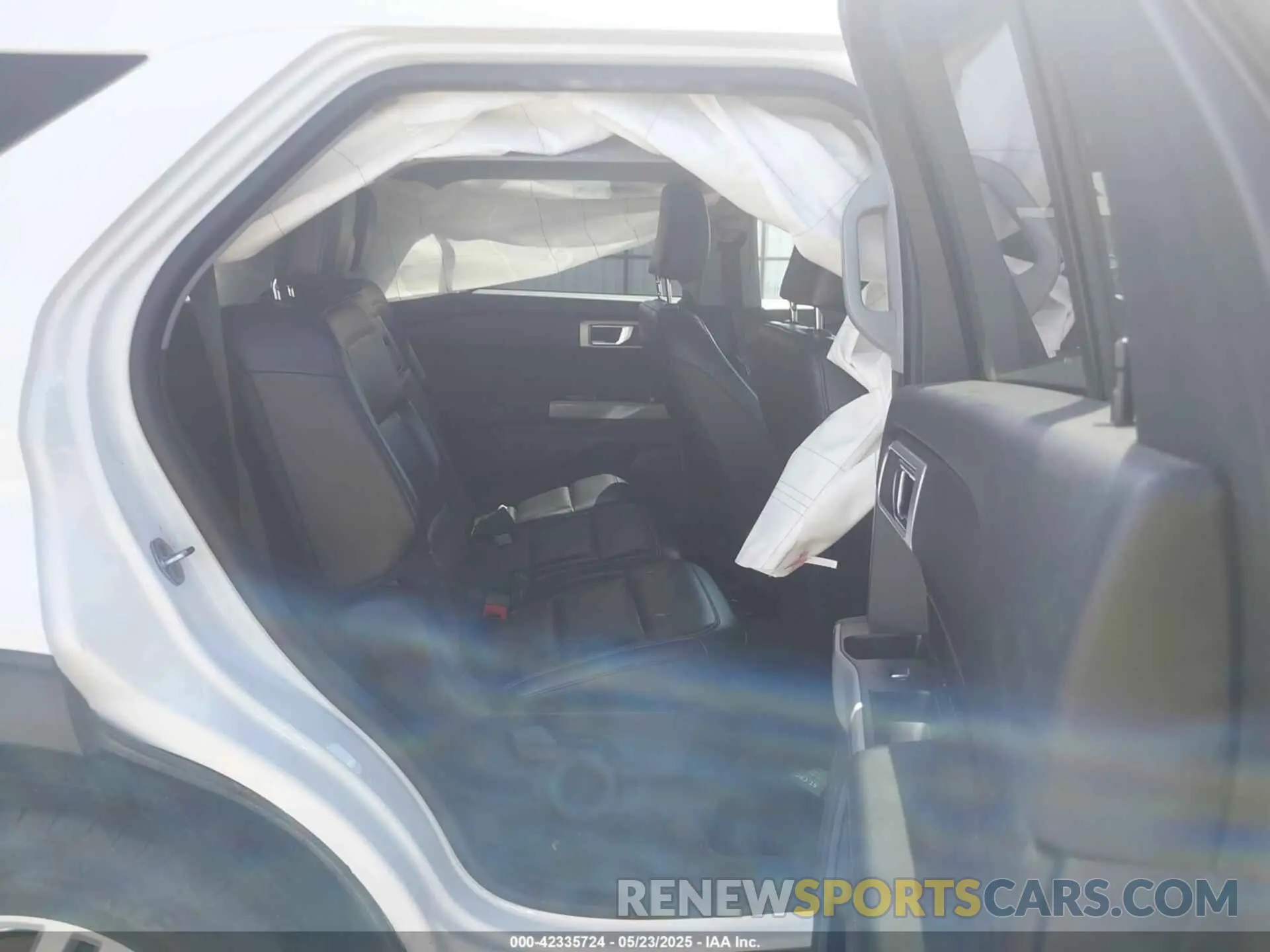 8 Photograph of a damaged car 1FMSK8DHXNGA26620 FORD EXPLORER 2022