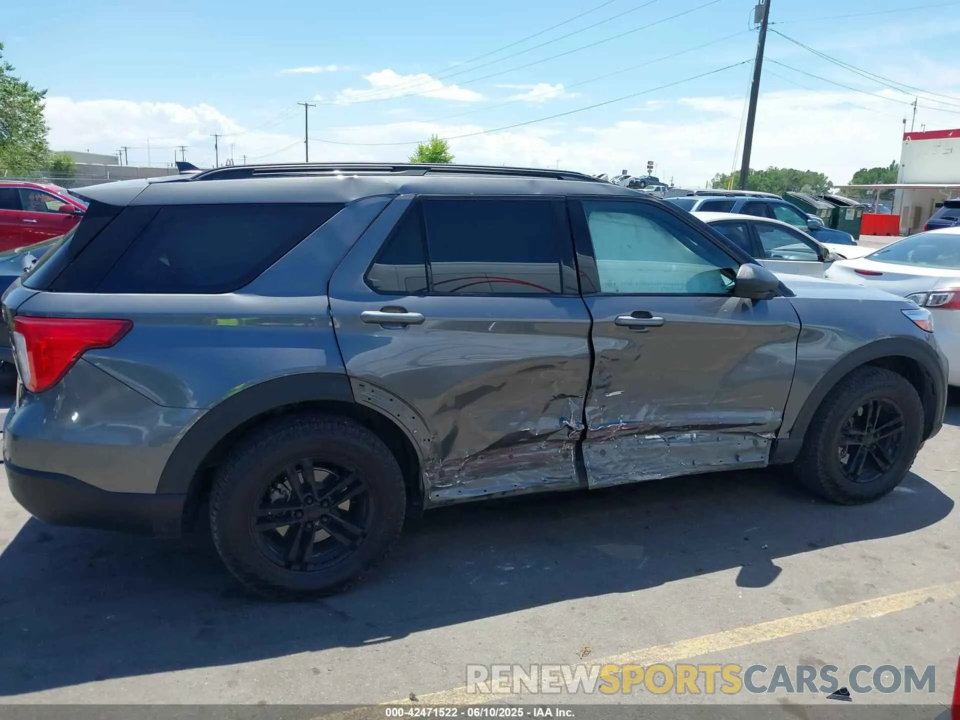 13 Photograph of a damaged car 1FMSK8DHXNGA31414 FORD EXPLORER 2022