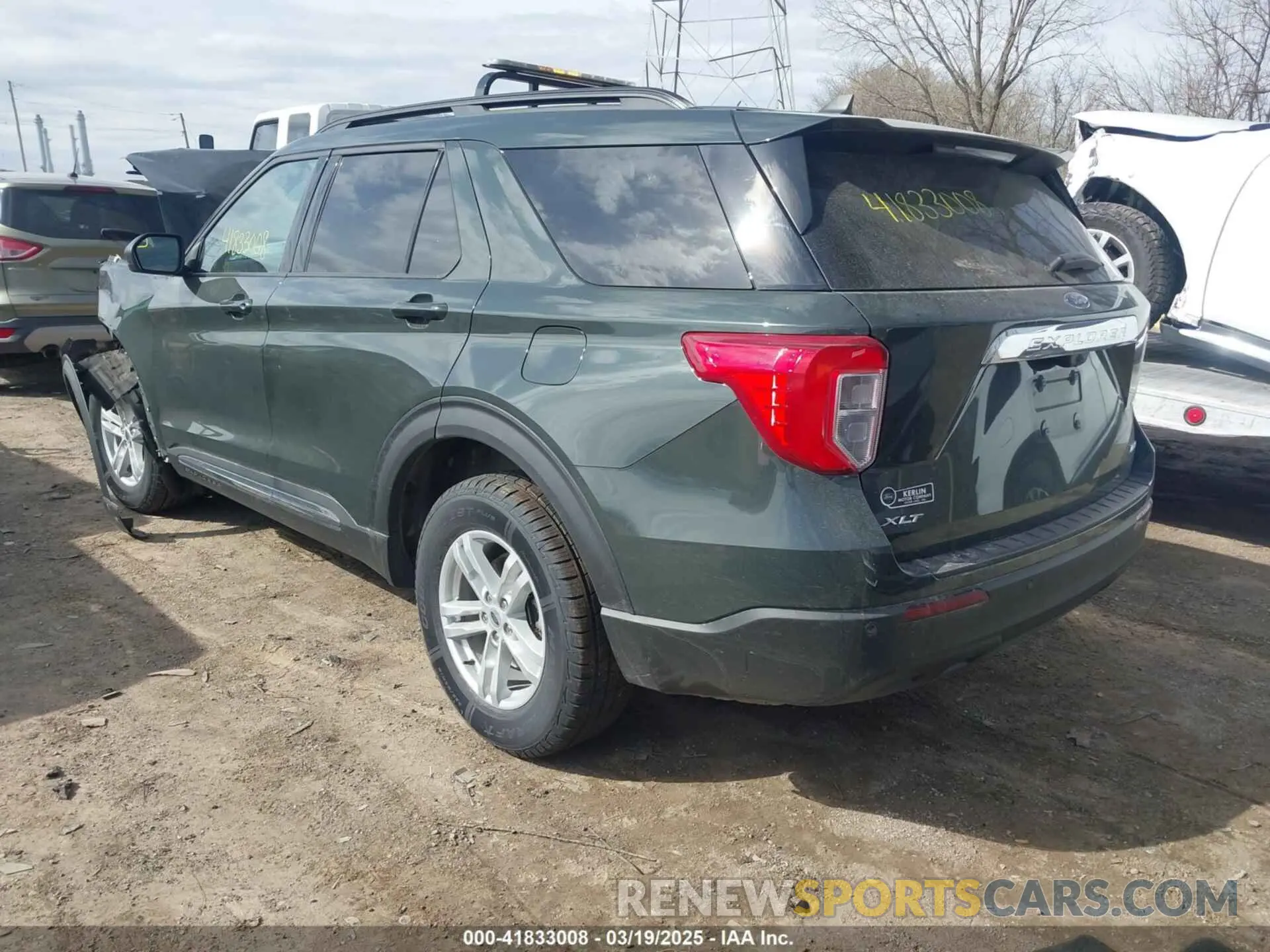 3 Photograph of a damaged car 1FMSK8DHXNGA55681 FORD EXPLORER 2022