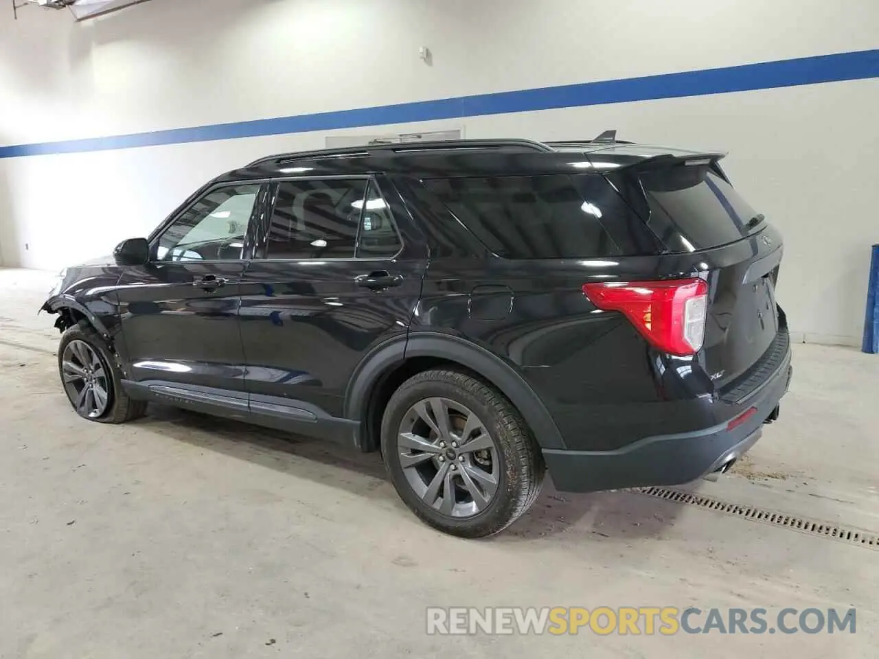 2 Photograph of a damaged car 1FMSK8DHXNGA70746 FORD EXPLORER 2022