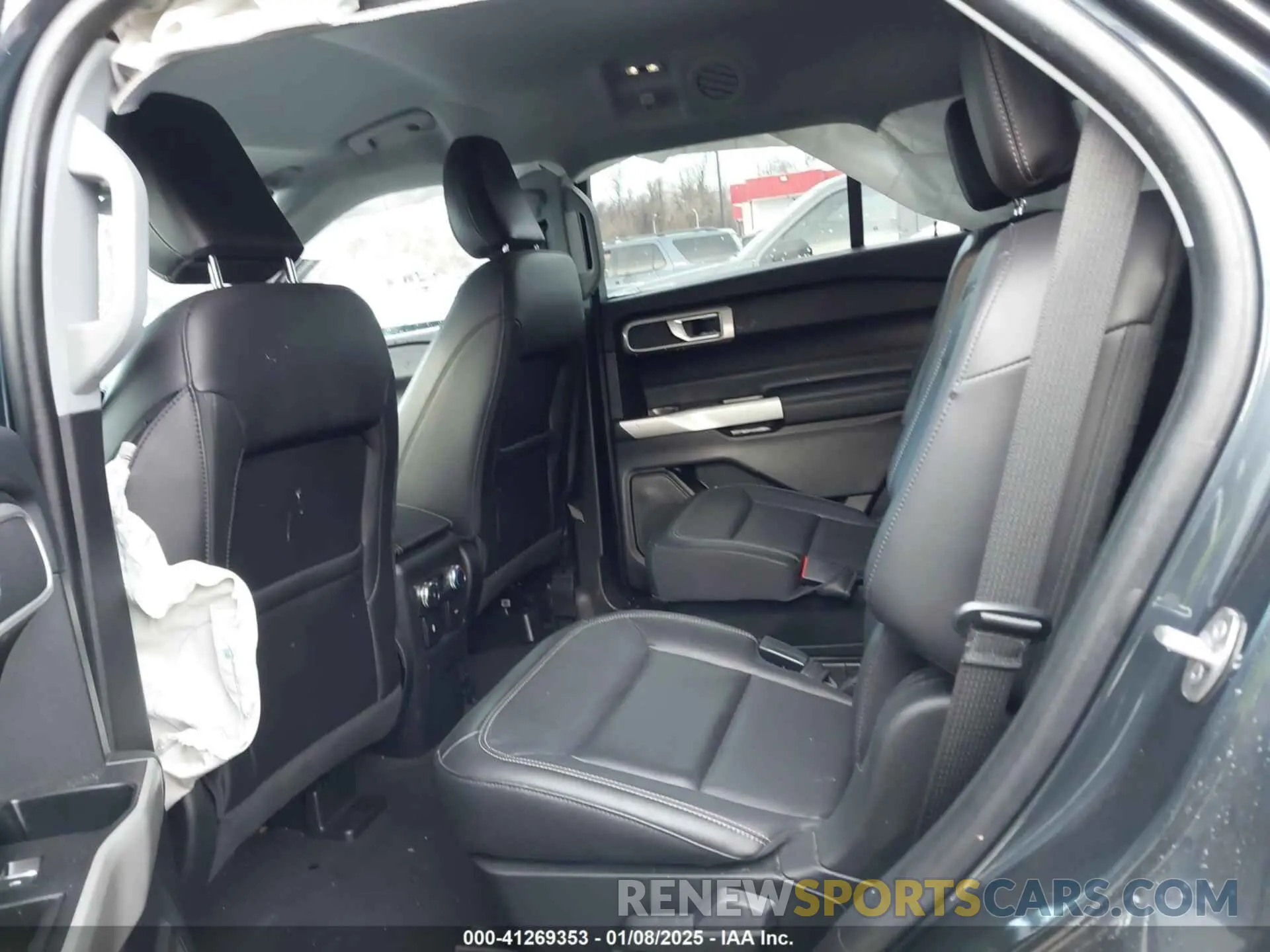 8 Photograph of a damaged car 1FMSK8DHXNGA90818 FORD EXPLORER 2022