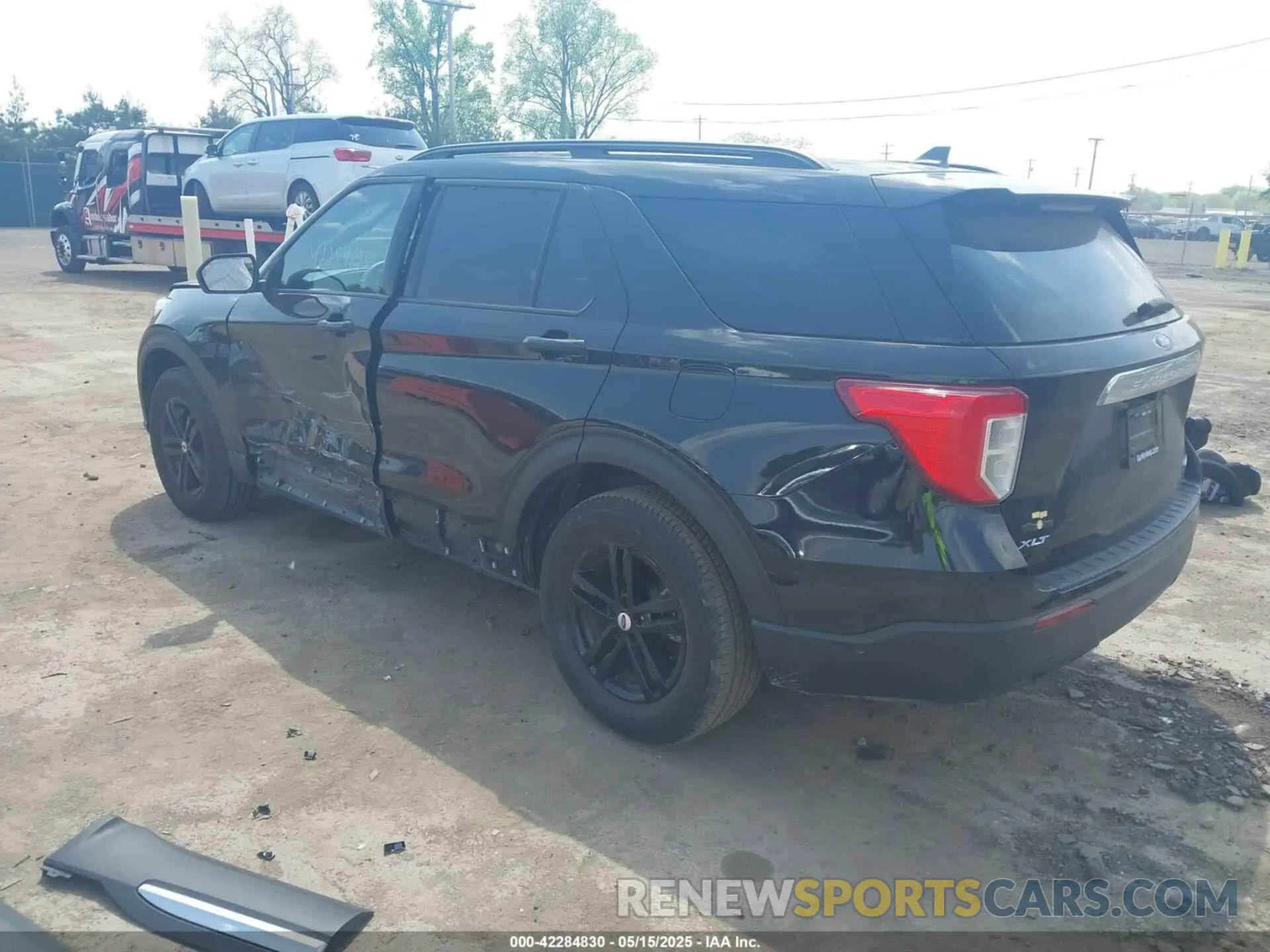 3 Photograph of a damaged car 1FMSK8DHXNGB24563 FORD EXPLORER 2022