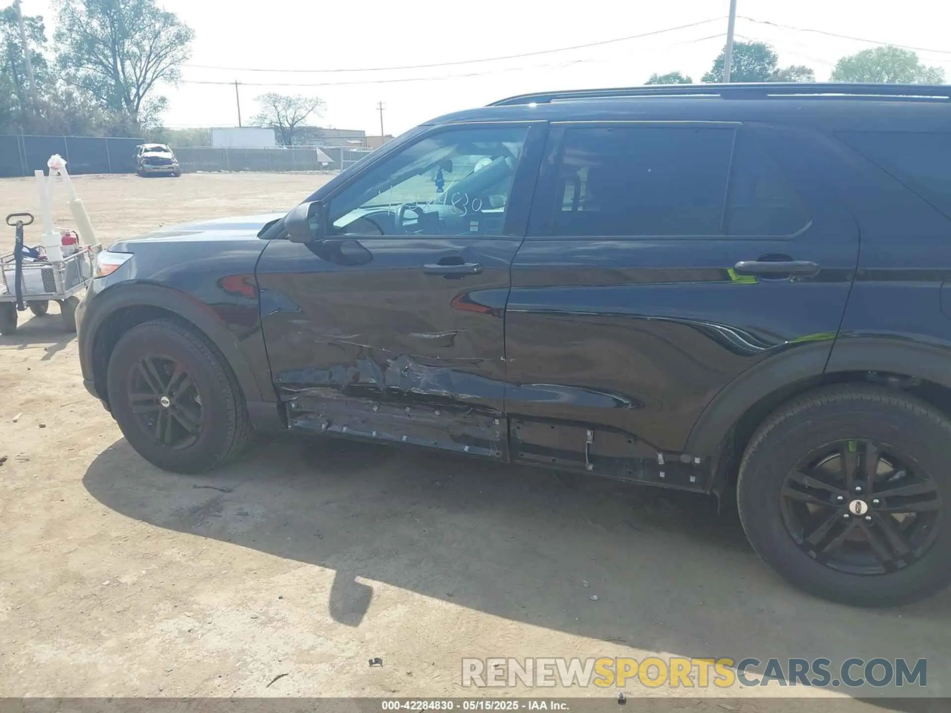 6 Photograph of a damaged car 1FMSK8DHXNGB24563 FORD EXPLORER 2022