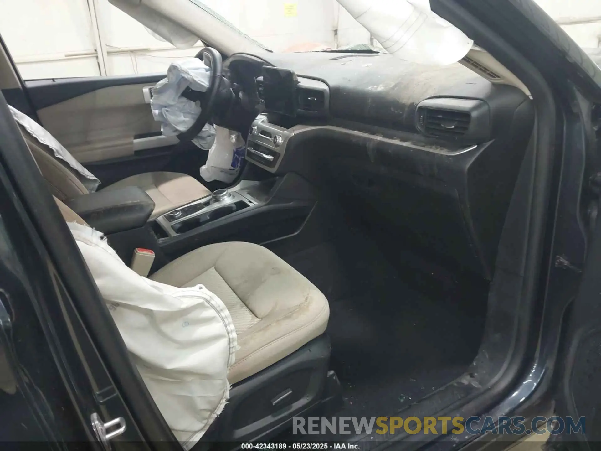 5 Photograph of a damaged car 1FMSK8DHXNGB87162 FORD EXPLORER 2022