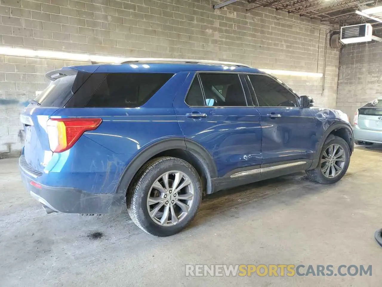 3 Photograph of a damaged car 1FMSK8FH2NGA95508 FORD EXPLORER 2022