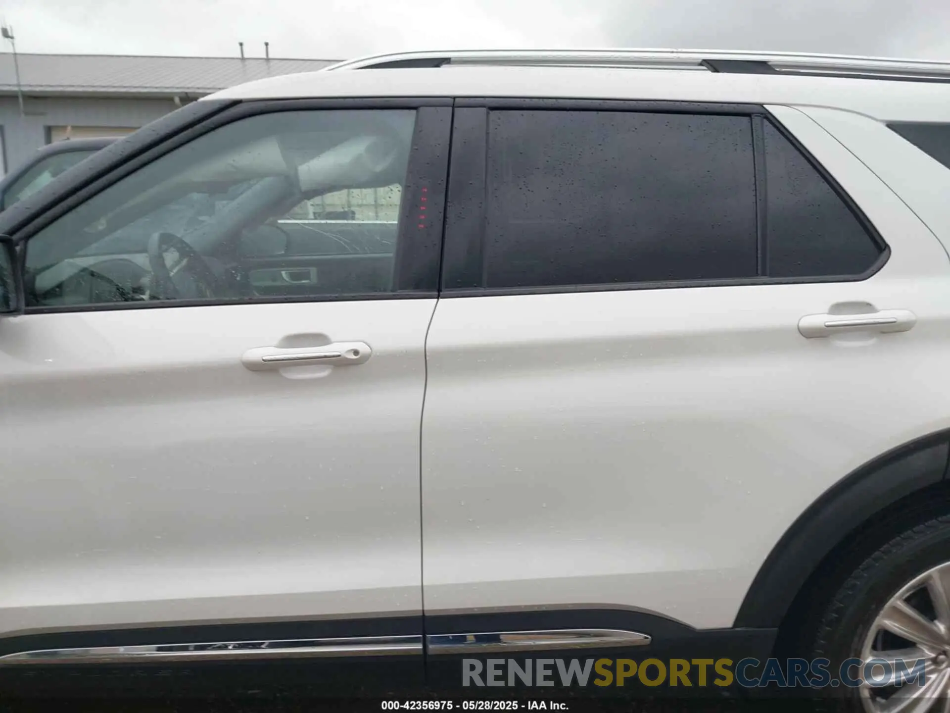 14 Photograph of a damaged car 1FMSK8FH3NGA07498 FORD EXPLORER 2022