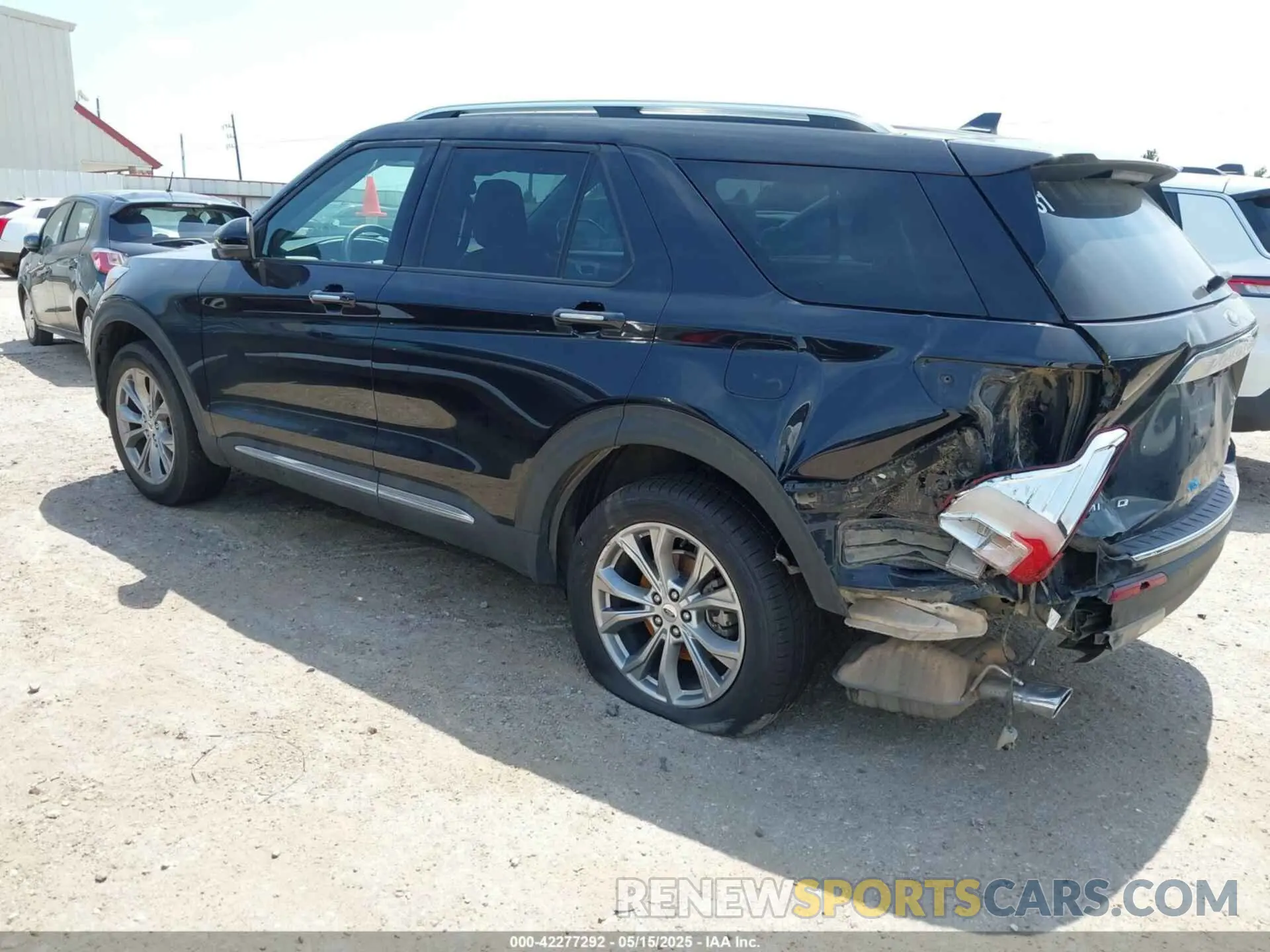 3 Photograph of a damaged car 1FMSK8FH3NGA99311 FORD EXPLORER 2022