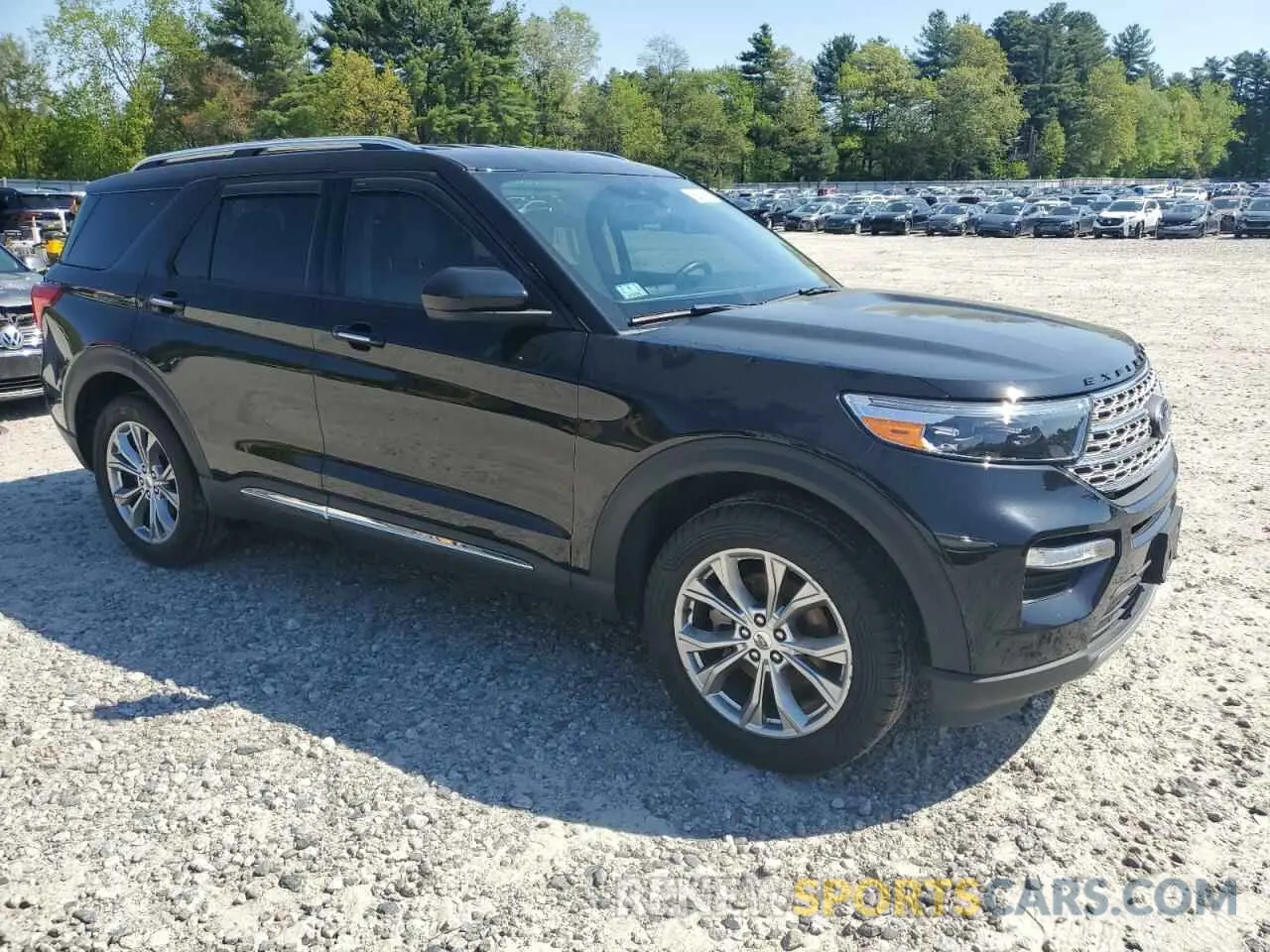4 Photograph of a damaged car 1FMSK8FH4NGA52157 FORD EXPLORER 2022