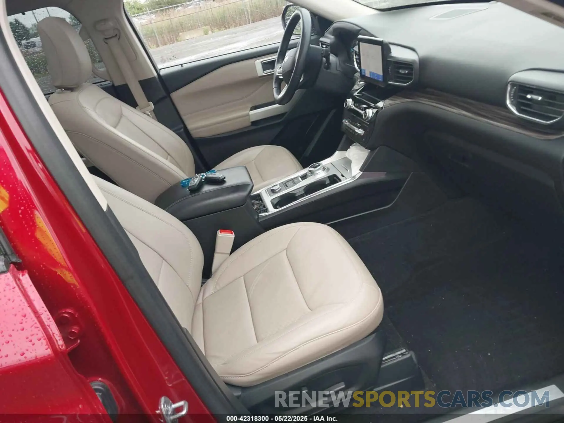 5 Photograph of a damaged car 1FMSK8FH4NGB82875 FORD EXPLORER 2022