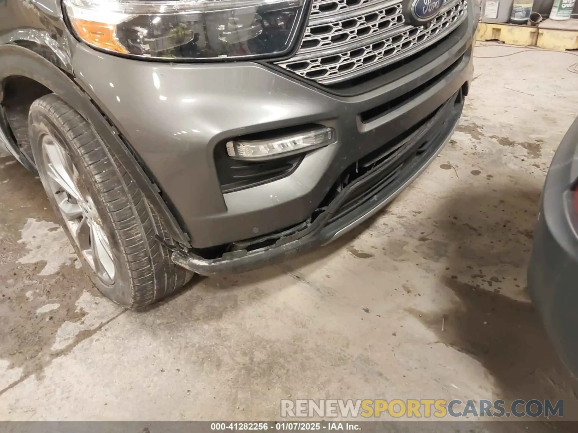 18 Photograph of a damaged car 1FMSK8FH6NGA44738 FORD EXPLORER 2022
