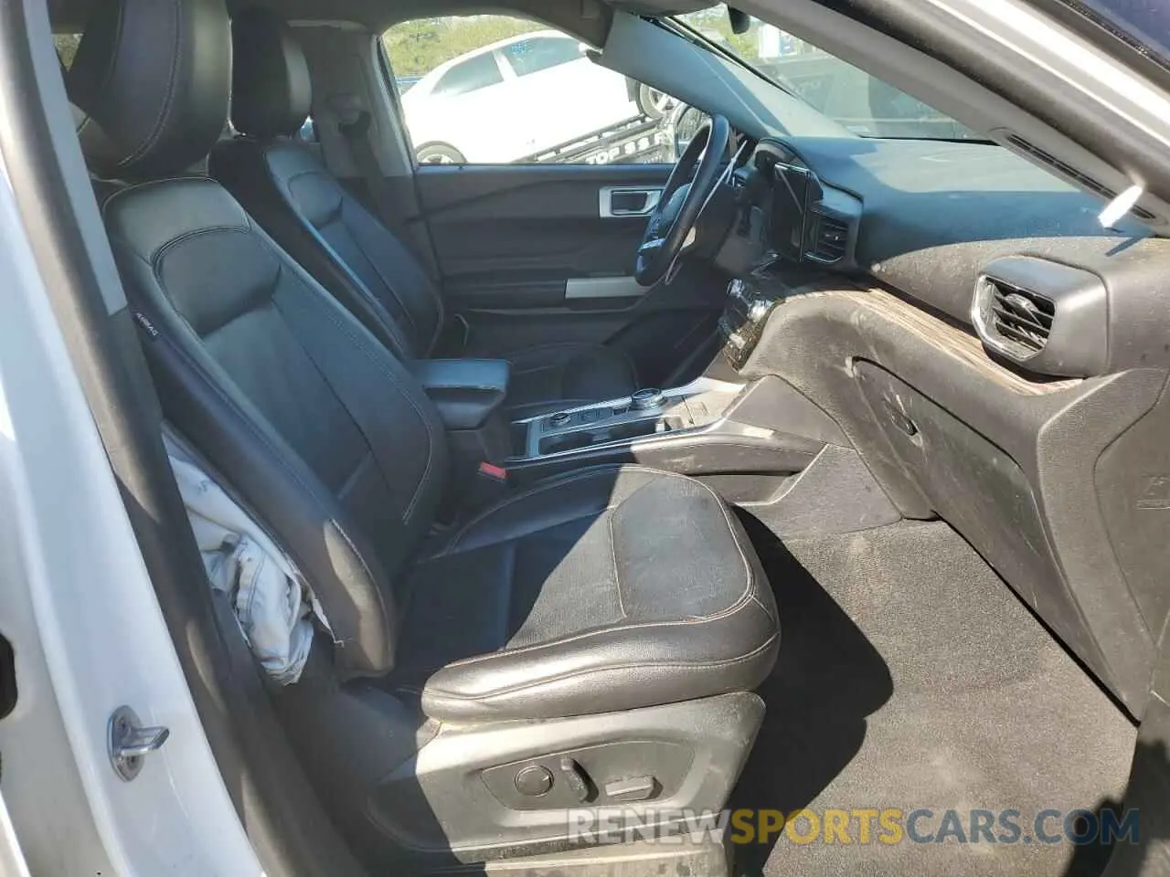7 Photograph of a damaged car 1FMSK8FH6NGA51396 FORD EXPLORER 2022