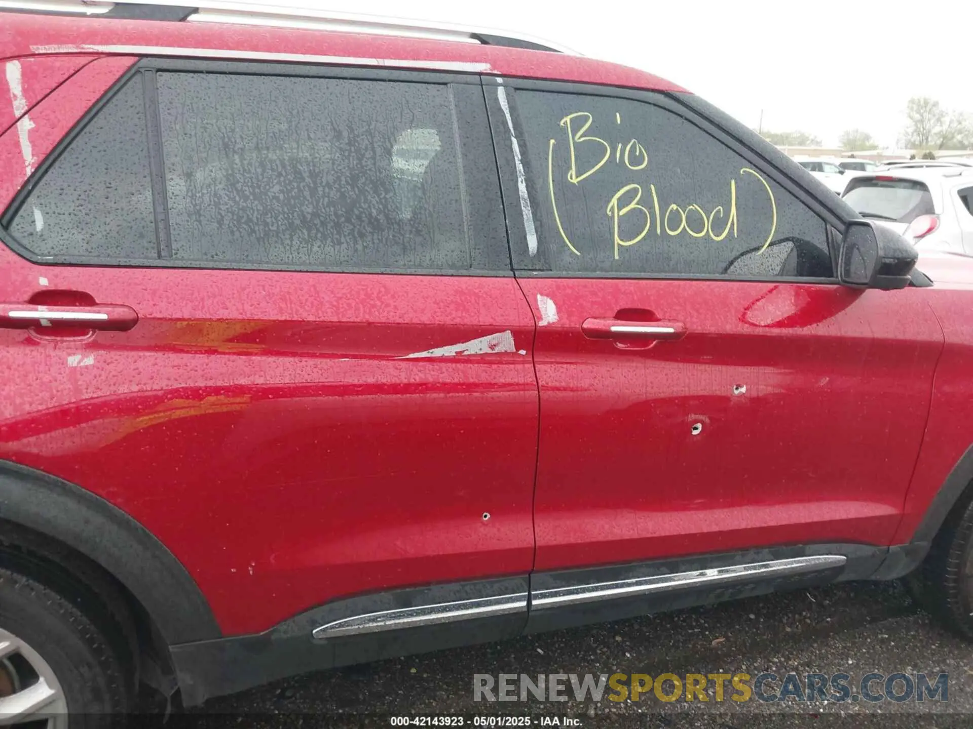 13 Photograph of a damaged car 1FMSK8FH8NGB18872 FORD EXPLORER 2022