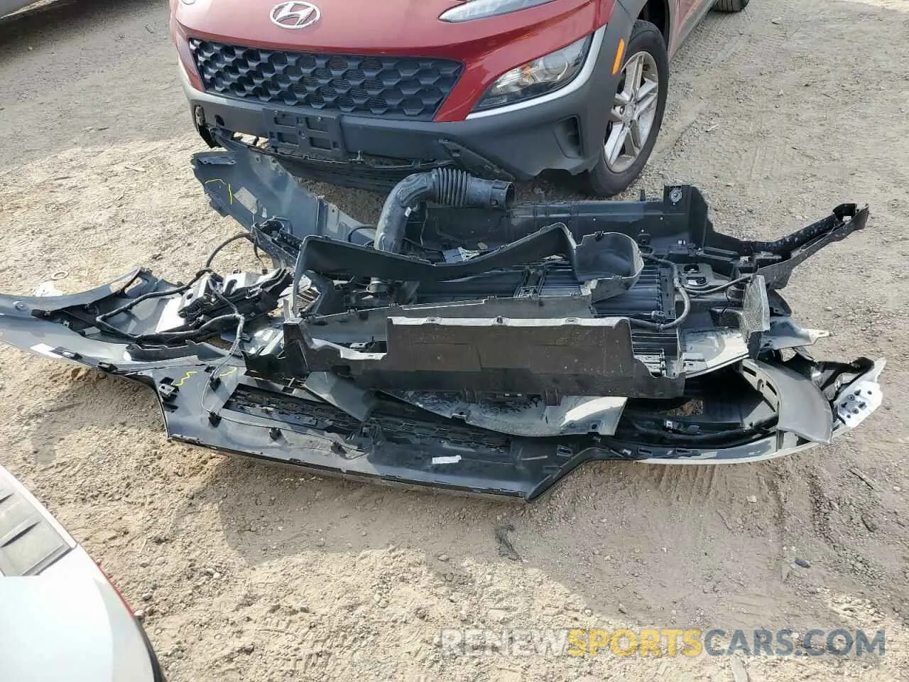 13 Photograph of a damaged car 1FMSK8FHXNGB89846 FORD EXPLORER 2022