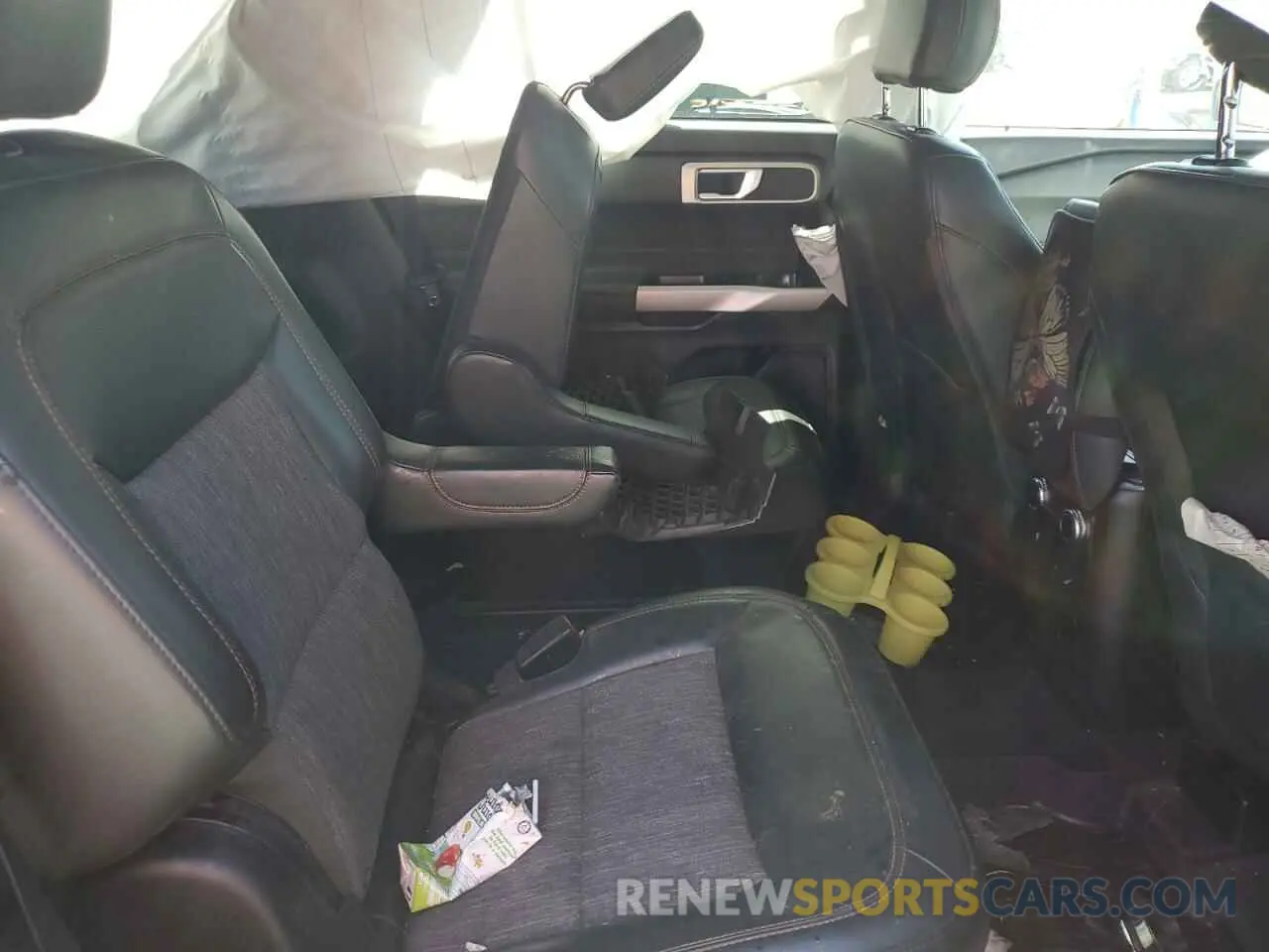 11 Photograph of a damaged car 1FMSK8JH1NGA46470 FORD EXPLORER 2022
