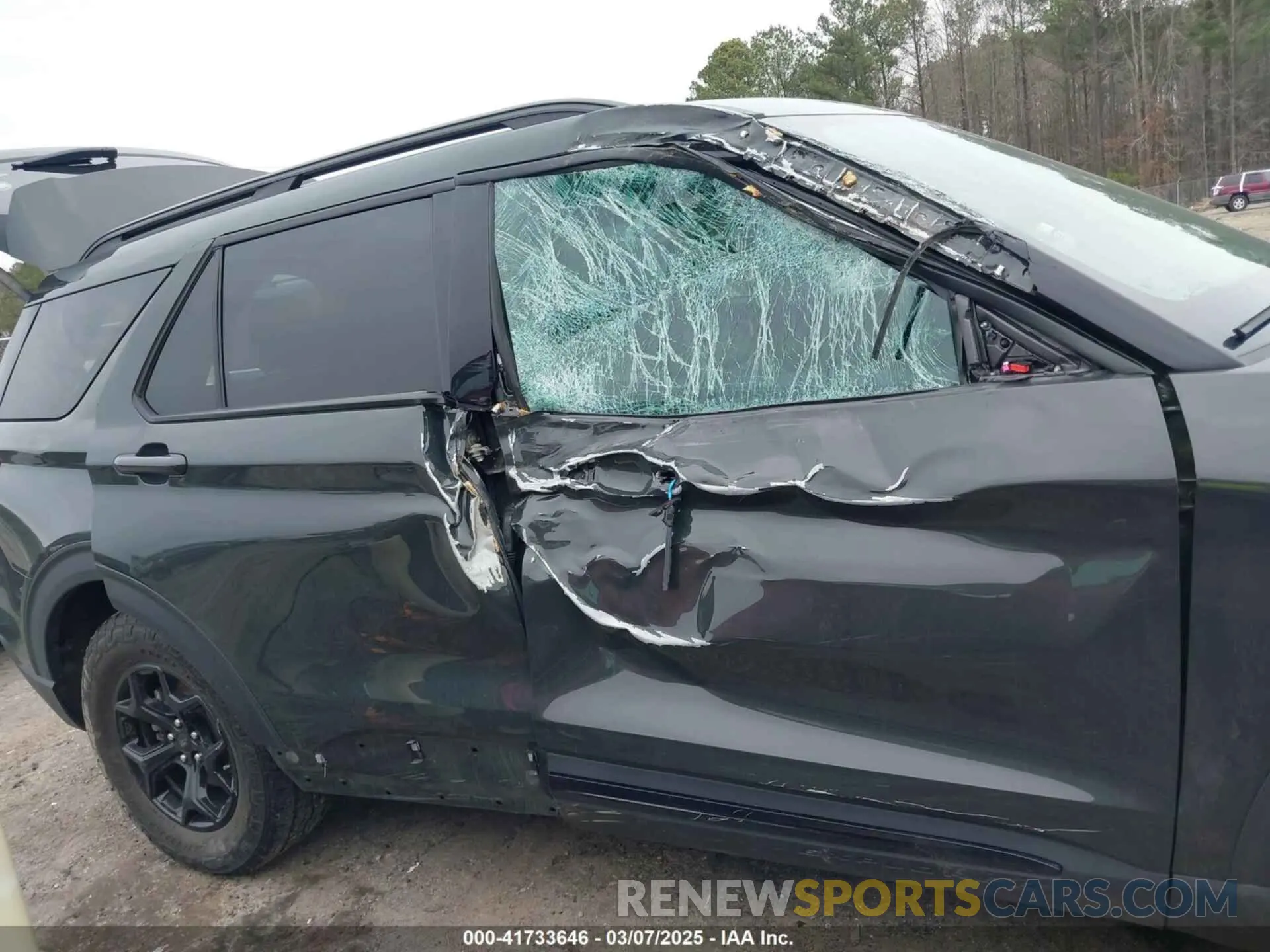 6 Photograph of a damaged car 1FMSK8JH1NGC40044 FORD EXPLORER 2022