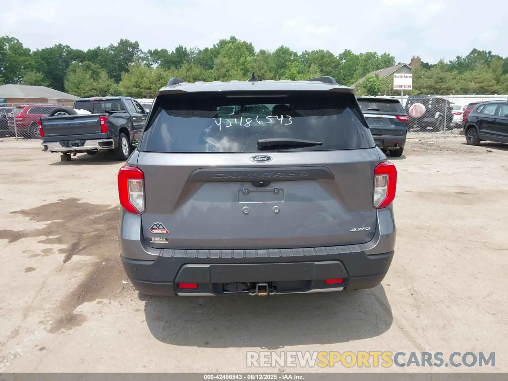 16 Photograph of a damaged car 1FMSK8JH2NGB14193 FORD EXPLORER 2022
