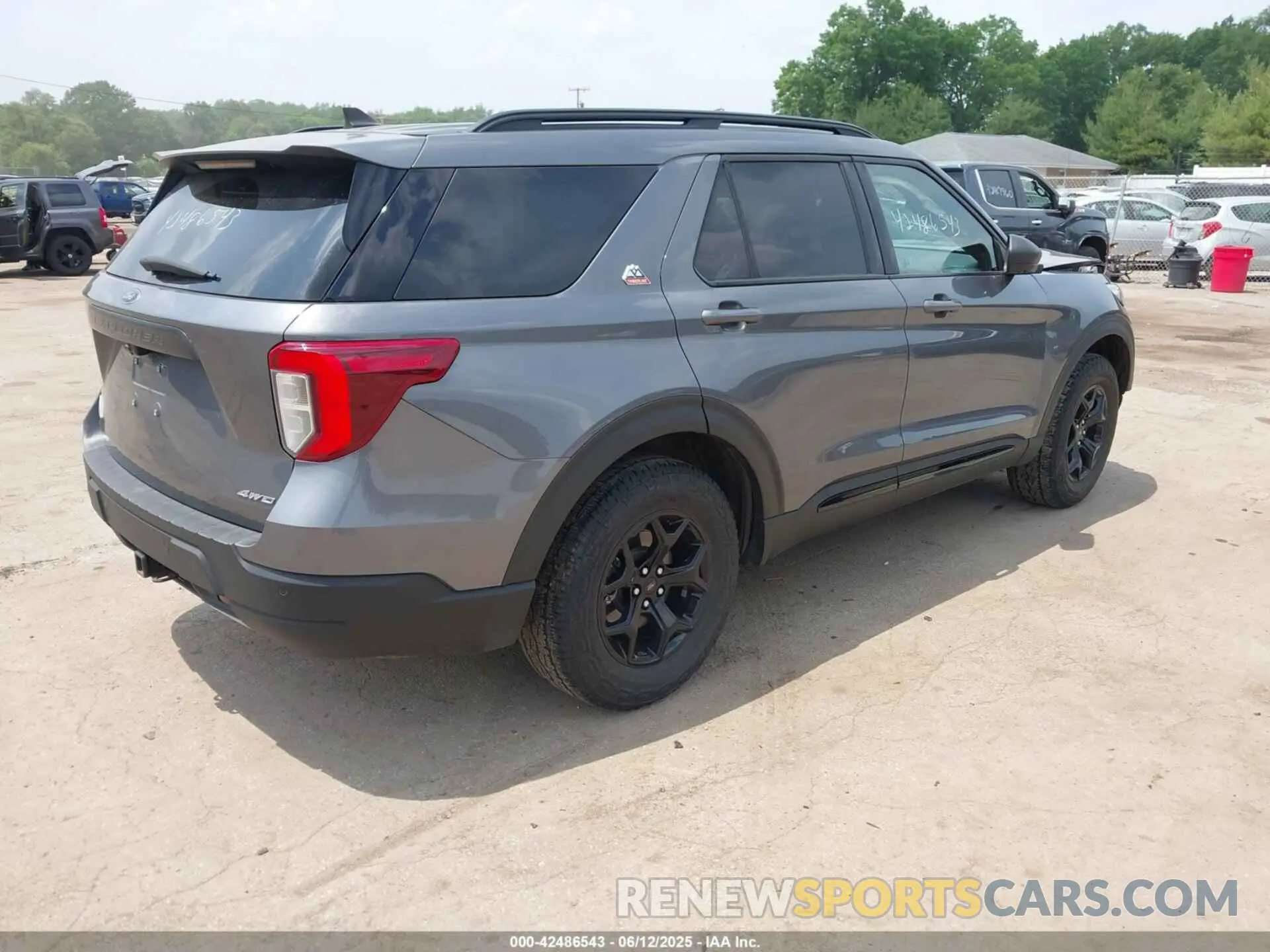 4 Photograph of a damaged car 1FMSK8JH2NGB14193 FORD EXPLORER 2022