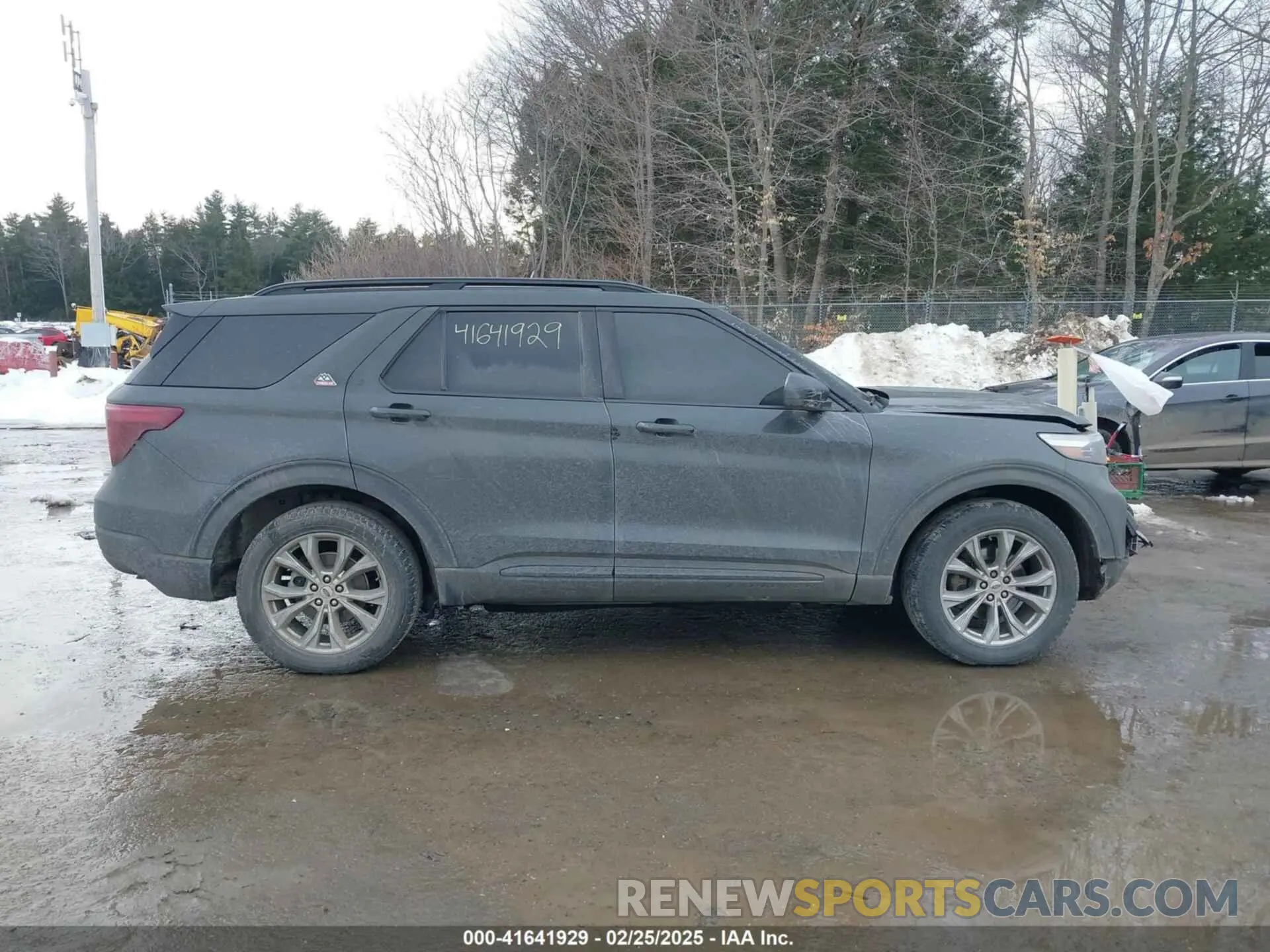 13 Photograph of a damaged car 1FMSK8JH2NGB22438 FORD EXPLORER 2022