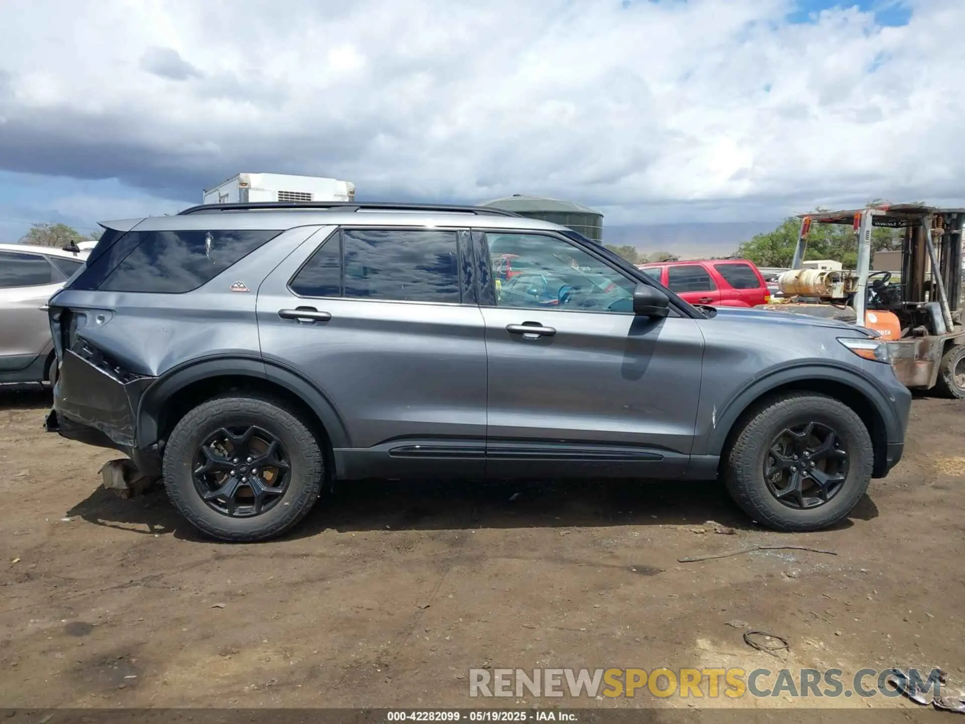 13 Photograph of a damaged car 1FMSK8JH4NGB87078 FORD EXPLORER 2022