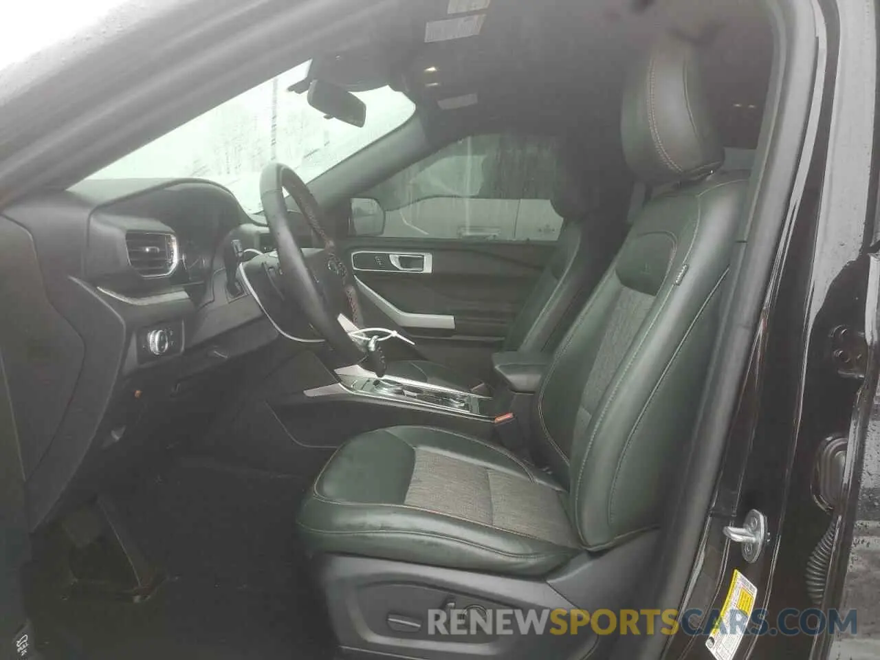 7 Photograph of a damaged car 1FMSK8JH6NGA18809 FORD EXPLORER 2022