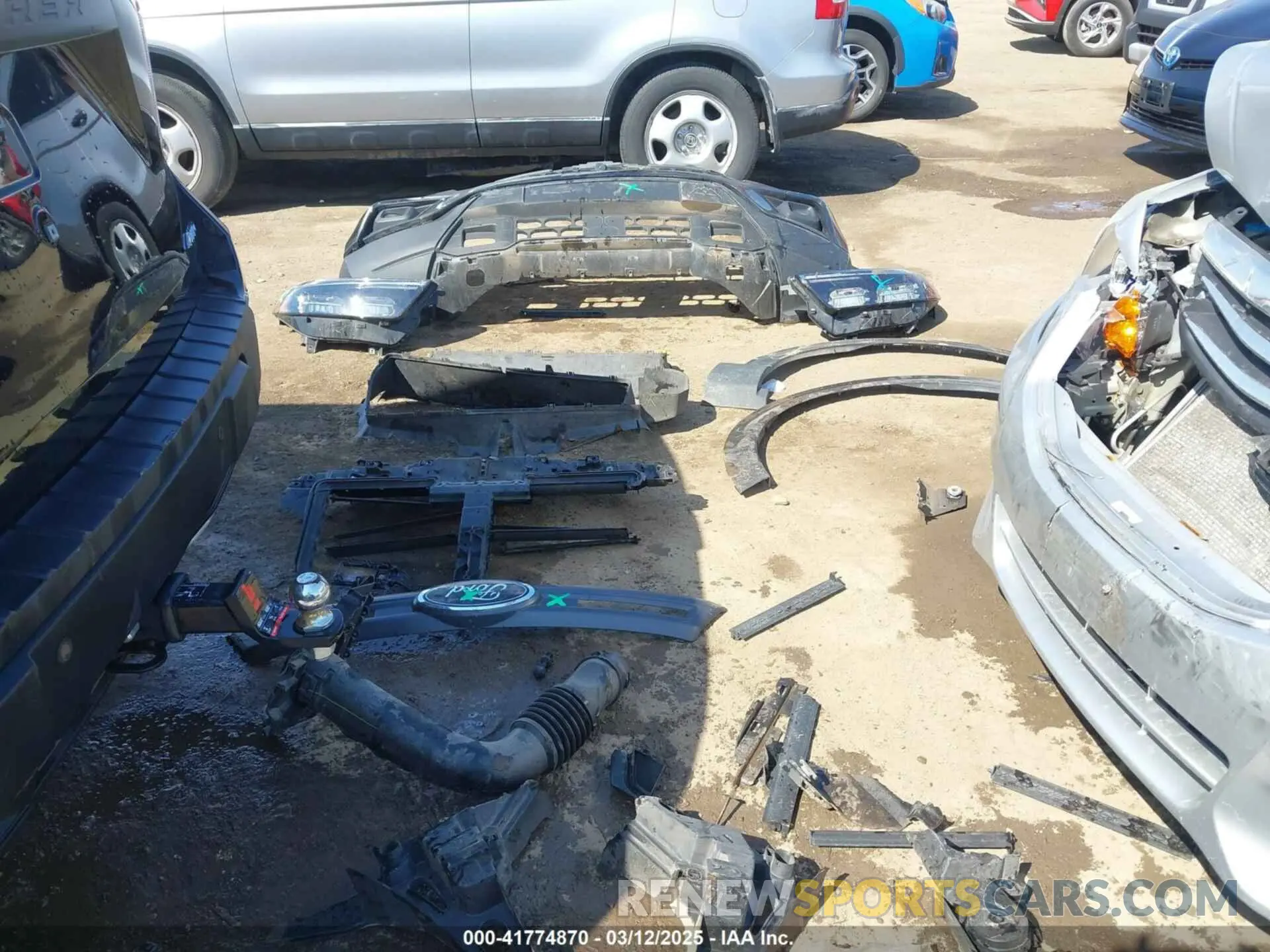 18 Photograph of a damaged car 1FMSK8JH7NGB10365 FORD EXPLORER 2022