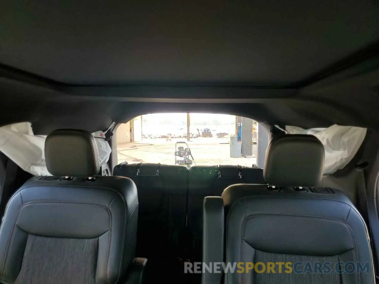10 Photograph of a damaged car 1FMSK8JH8NGB40572 FORD EXPLORER 2022