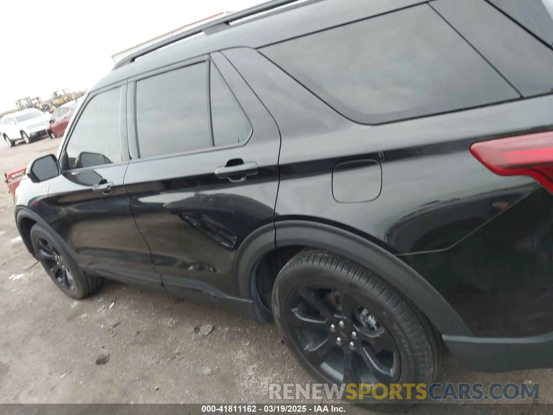 13 Photograph of a damaged car 1FMSK8KH6NGC45223 FORD EXPLORER 2022