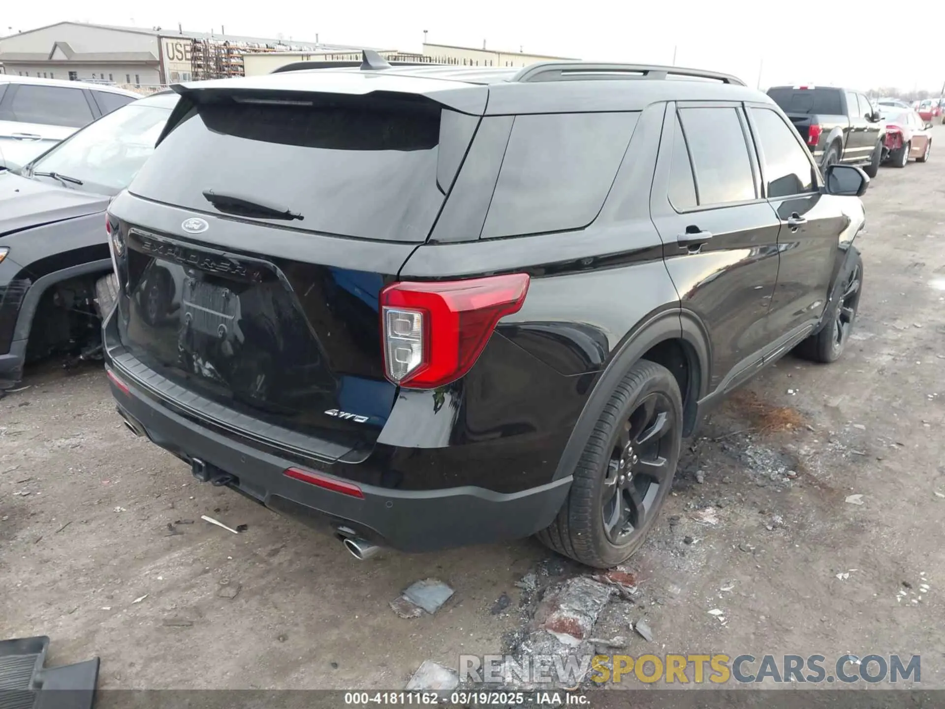 4 Photograph of a damaged car 1FMSK8KH6NGC45223 FORD EXPLORER 2022
