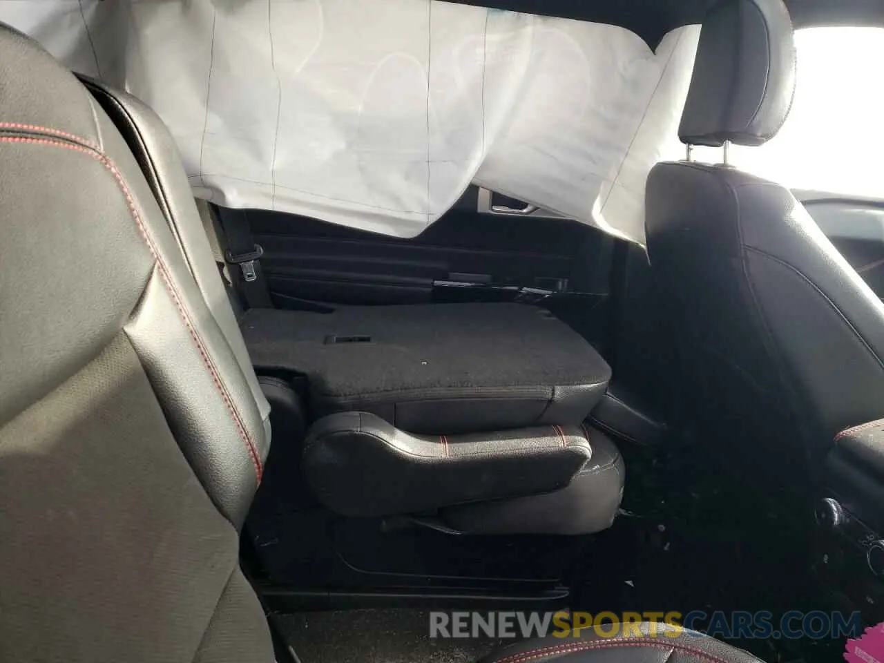 11 Photograph of a damaged car 1FMSK8KH7NGA58041 FORD EXPLORER 2022