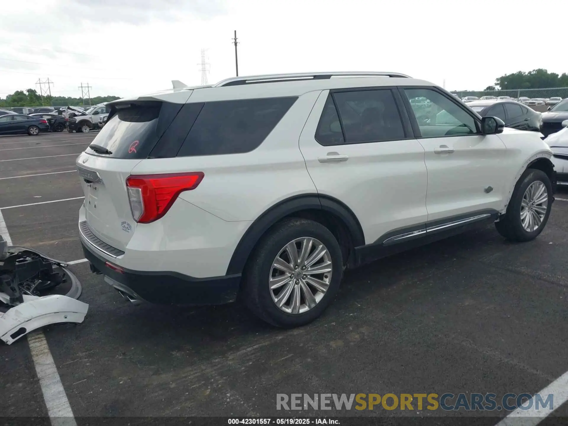 4 Photograph of a damaged car 1FM5K7LC7PGA12707 FORD EXPLORER 2023